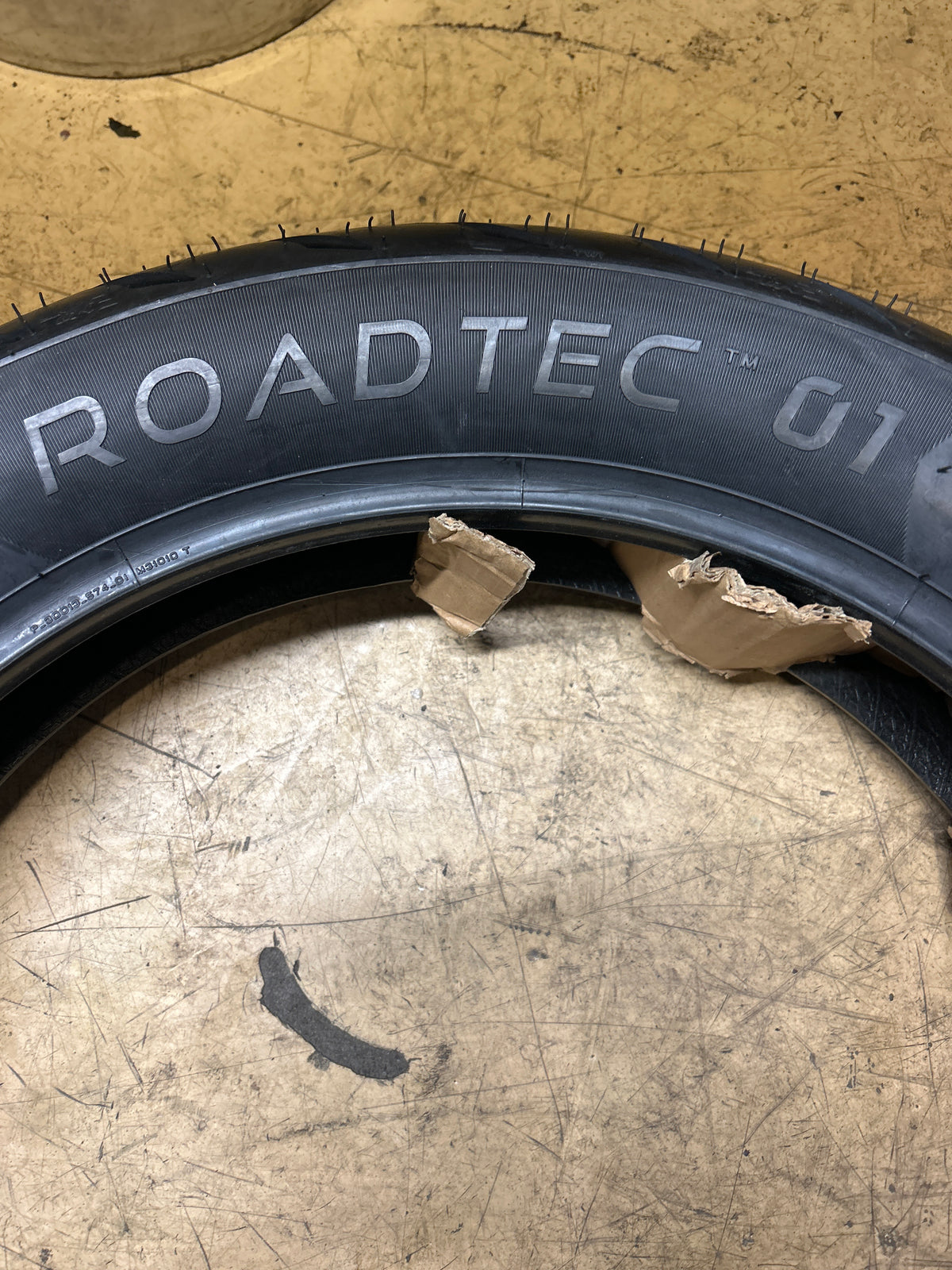 METZELER ROADTEC 01 BSW  130 80 17 65H REAR MOTORCYCLE TIRE O2H06WRPPU