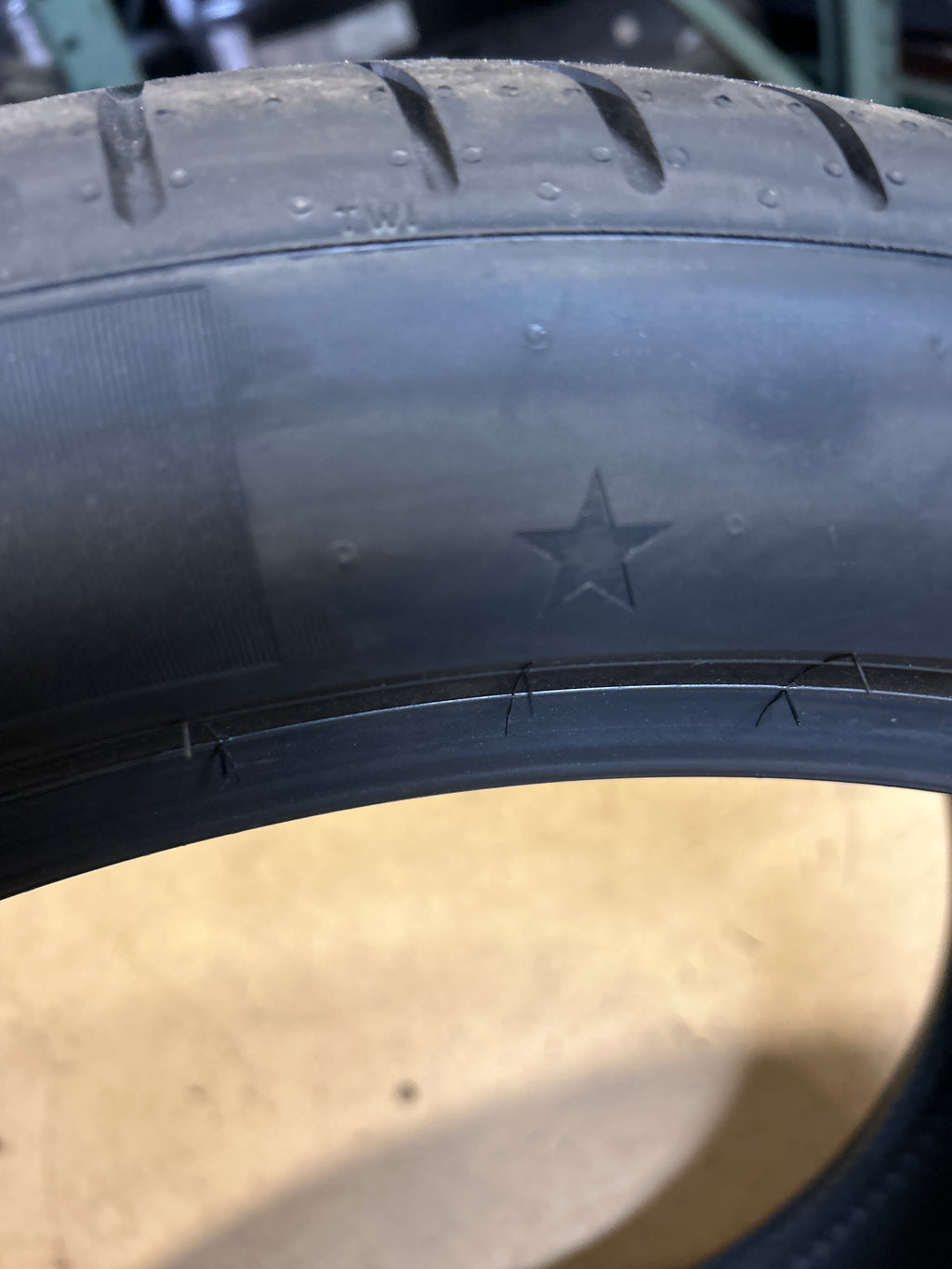 PIRELLI P ZERO *BMW RFT BSW P 315 35 22 111Y XL UHP TIRE 4170600