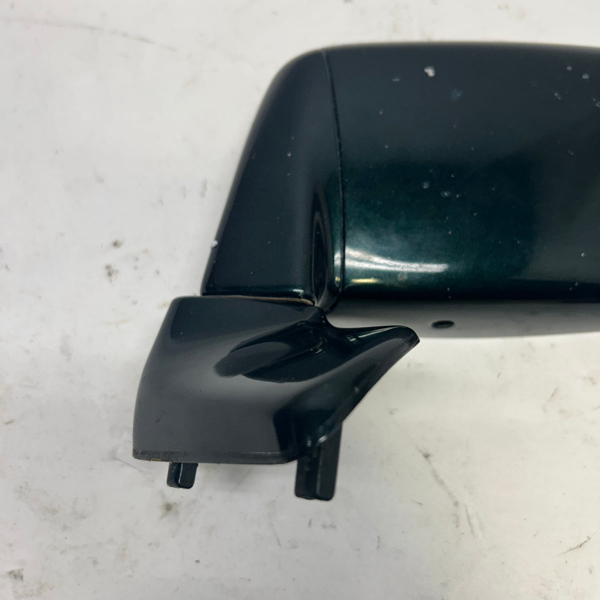 PORSCHE DOOR MIRROR HOUSING LEFT SIDE CONTAINS SOME SLIGHT DAMAGE  91173102603