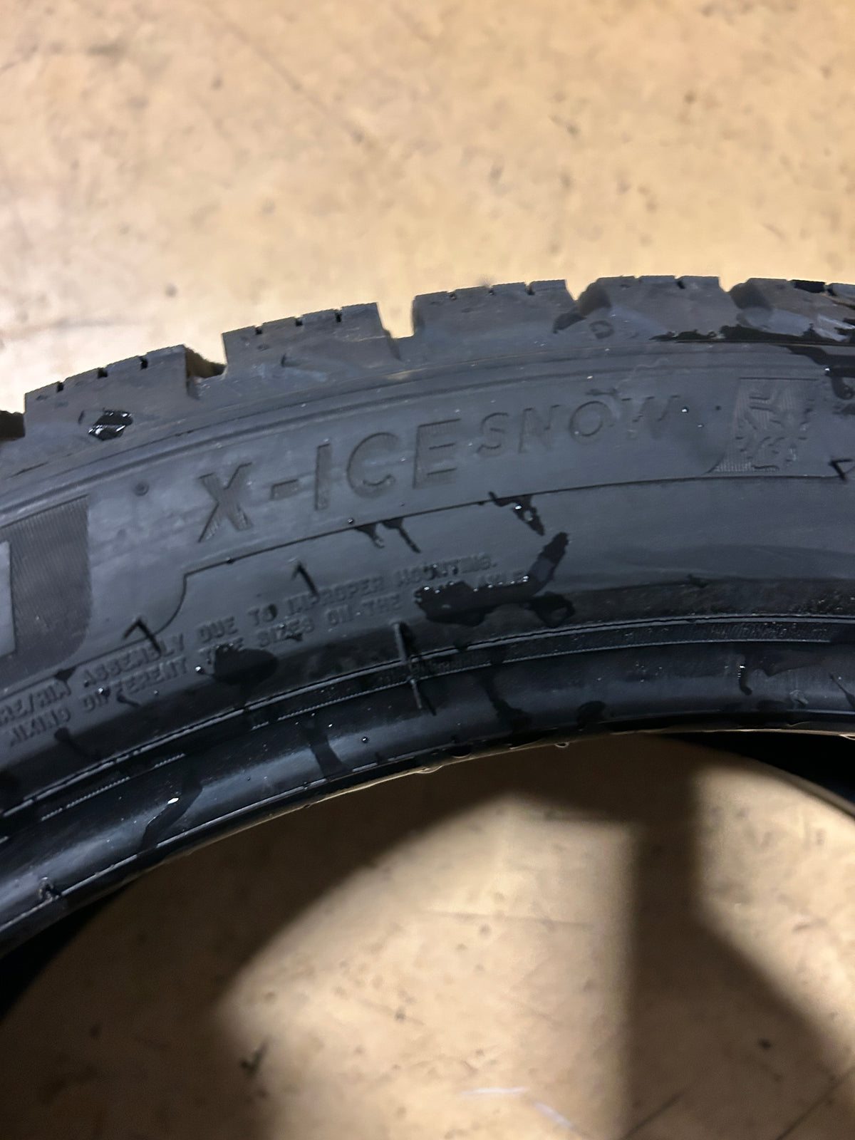 2 MICHELIN X-ICE SNOW BSW P 245 40 20 99H XL WINTER TIRE 81241