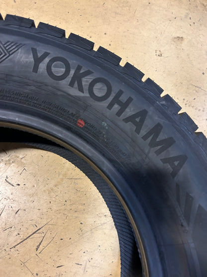 YOKOHAMA ICEGUARD IG53 BSW P 225 60 16 98T SL WINTER TIRE 110115332