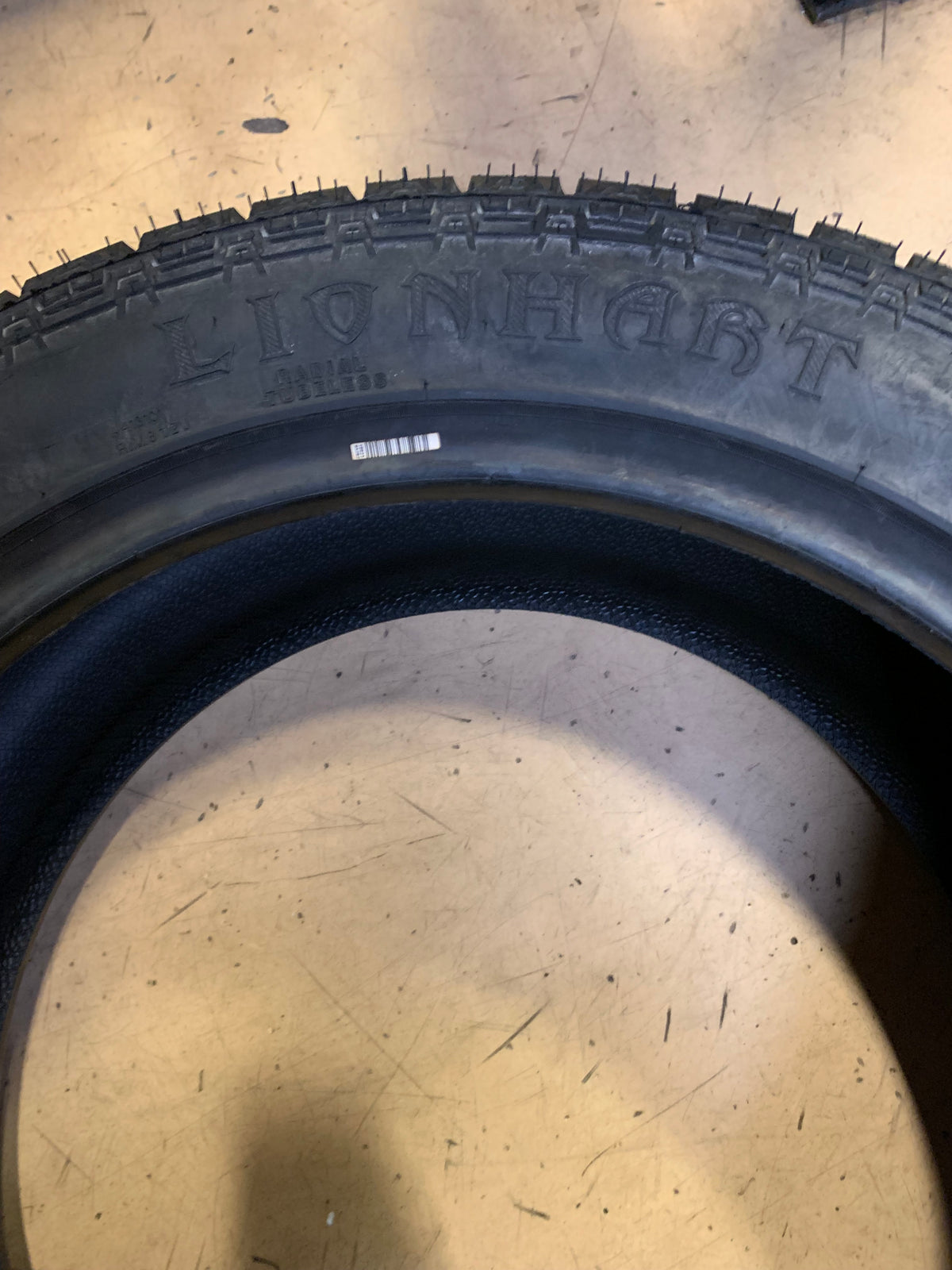 NOS LIONHART LIONCLAW ATX2 P 265 50 20 107T HIGHWAY TERRAIN TIRE LHSTATX2050010