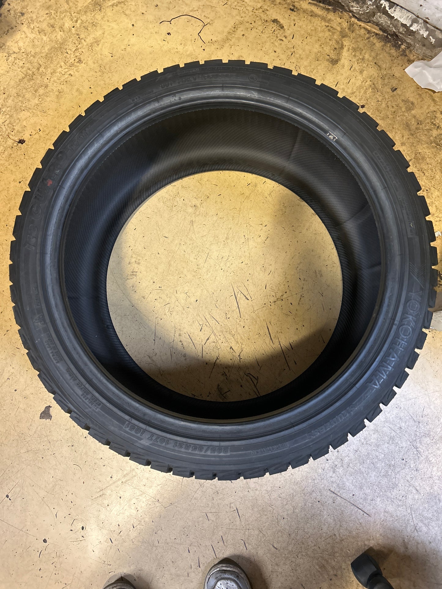 YOKOHAMA  ICE GUARD IG51V BSW XL 295 35 21 107T WINTER TIRE 110151144