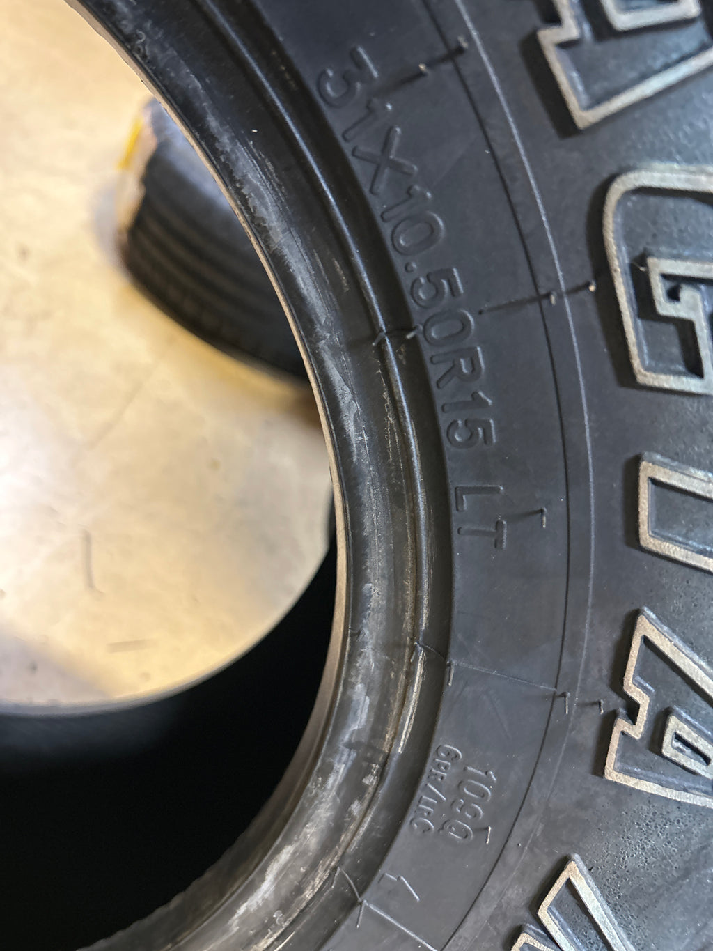 NOS 2 FEDERAL COURAGIA M/T OWL LT 31 10.5 15 109Q 6PLY MUD TIRE 46MB53