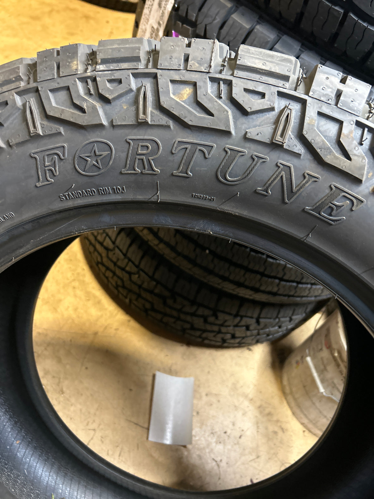 FORTUNE TORMENTA A/T2 BSW LT 33 12.5 20 119S 12PLY ALL TERRAIN TIRE 9315030133