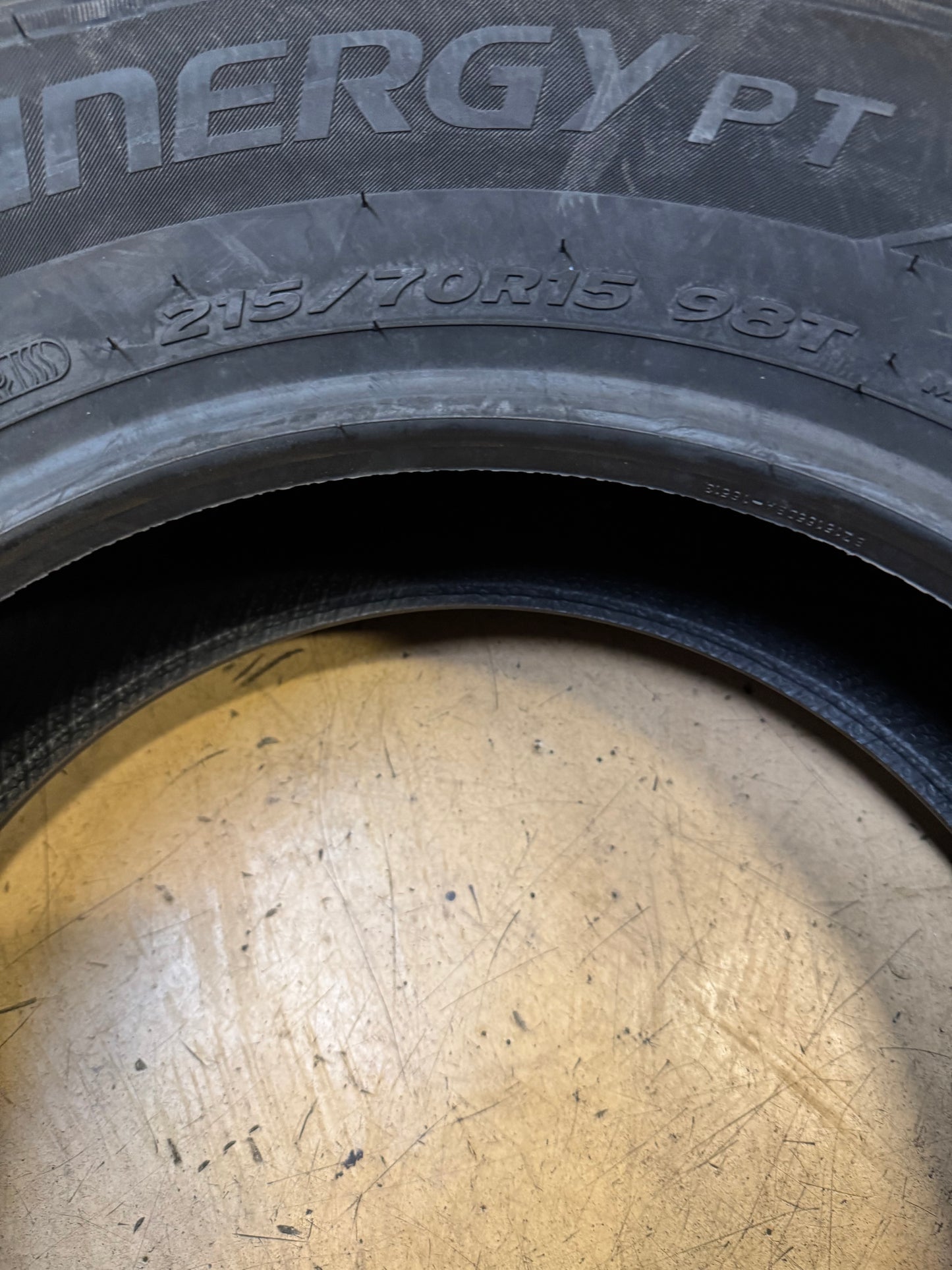 2 NOS HANKOOK KINERGY PT BSW P 215 70 15 98T ALL SEASON TIRE 1021395