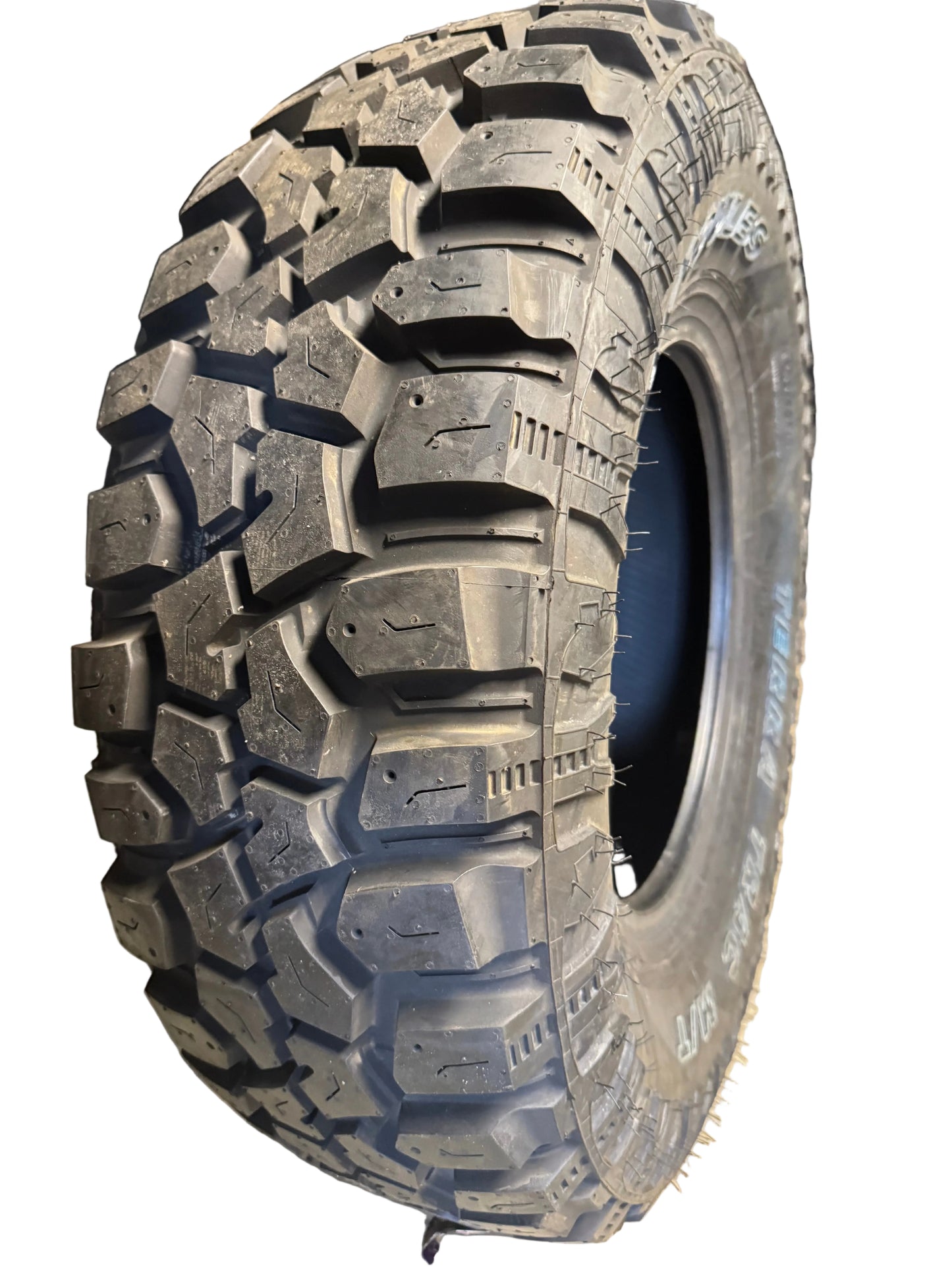 NOS HERCULES TERRA TRAC M/T OWL LT 265 75 16 123/120Q 10PLY MUD TERRAIN TIRE 08090