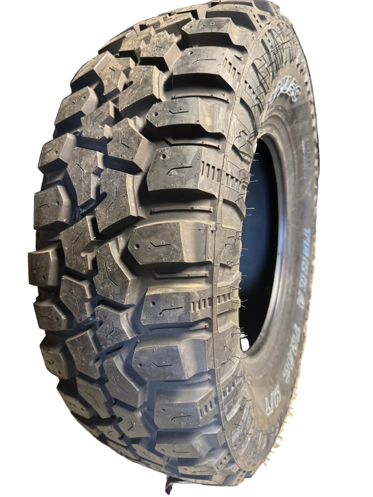 NOS HERCULES TERRA TRAC M/T OWL LT 265 75 16 123/120Q 10PLY MUD TERRAIN TIRE 08090