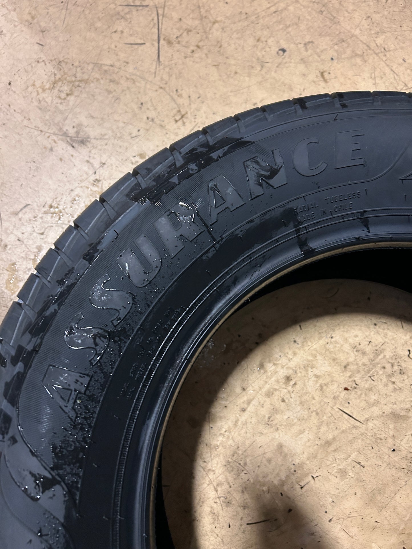 4 GOODYEAR ASSURANCE MAXLIFE BSW P 215 70 16 100H ALL SEASON TIRE 110954545