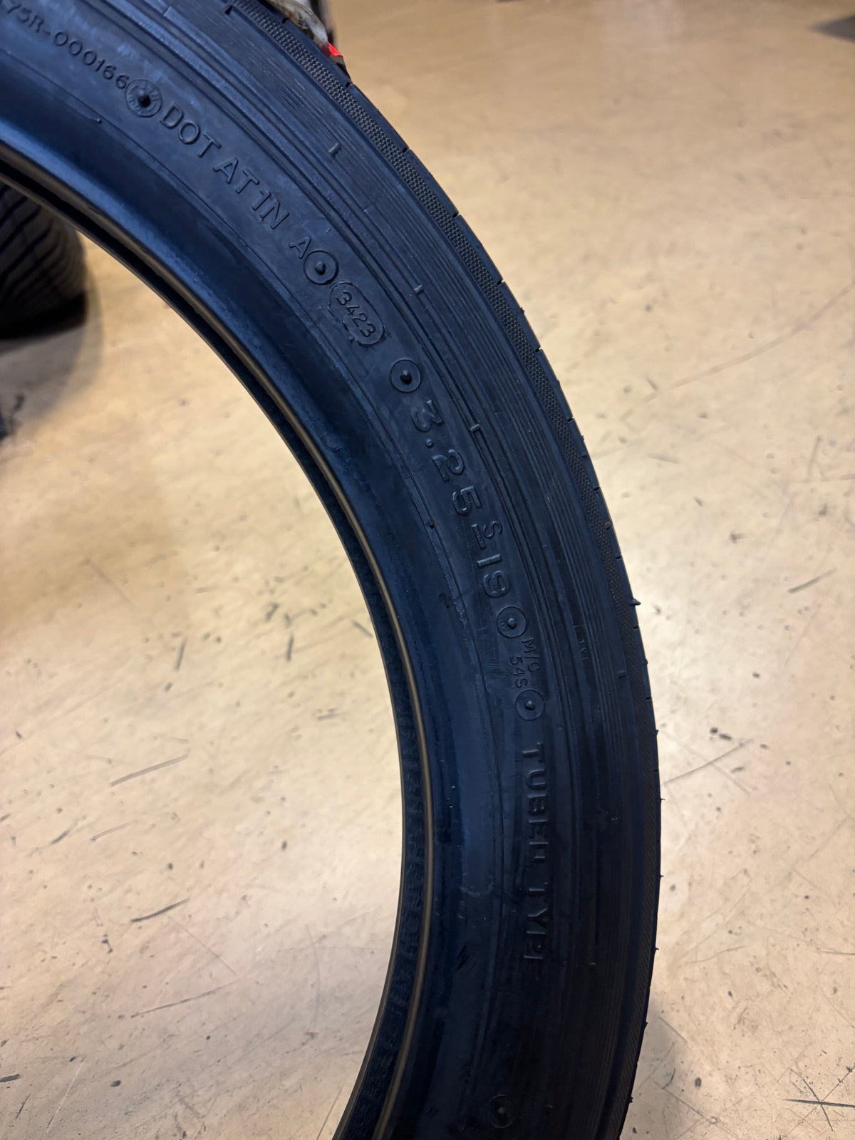 AVON SPEEDMASTER MKII BSW 3.25 19 54S FRONT MOTORCYCLE TIRE 638135