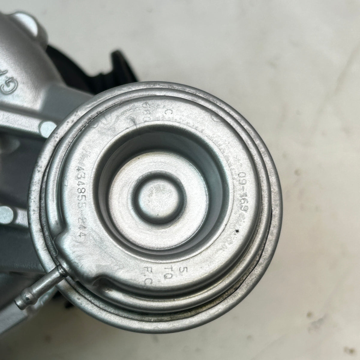 USED SPD GARRETT TURBOCHARGER FOR BMW M5 M6 4.4L 13-15 S63  MGT2260DSL