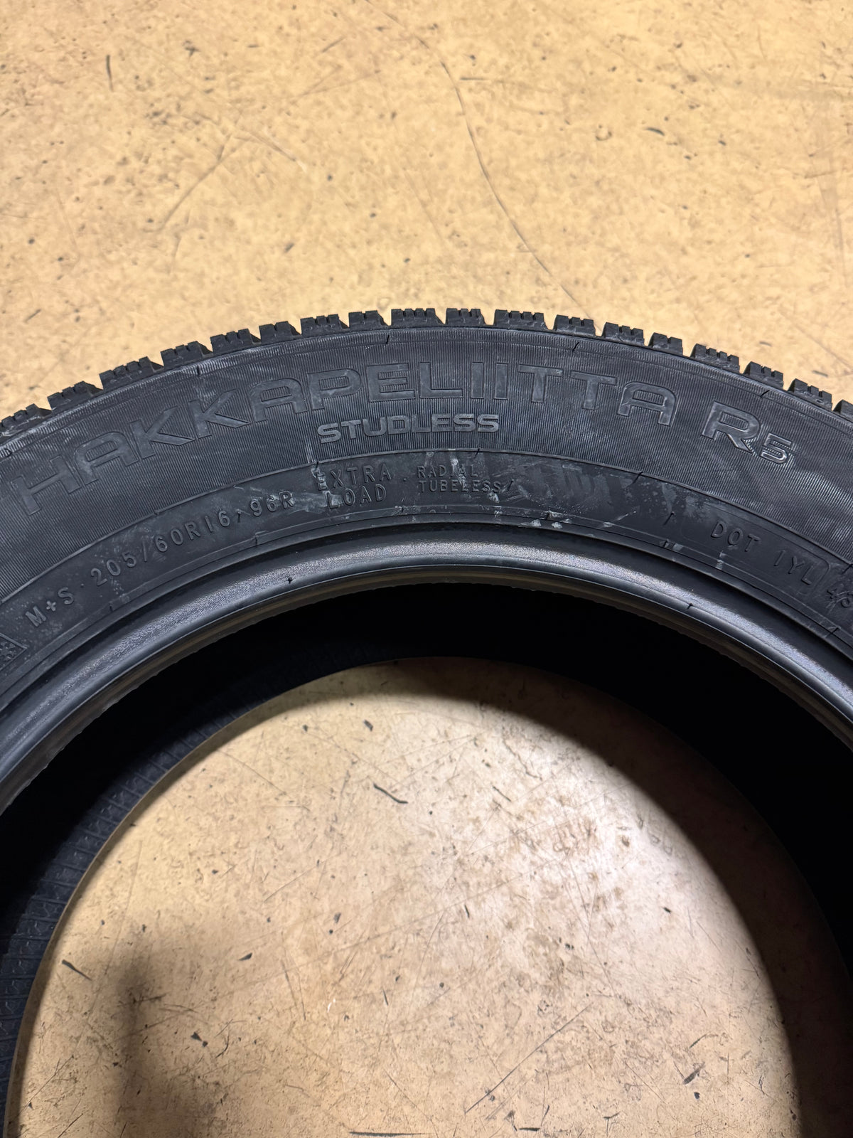 4 NOKIAN HAKKAPELIITTA R5 (EV) BSW P 205 60 16 96R XL WINTER TIRE T432150