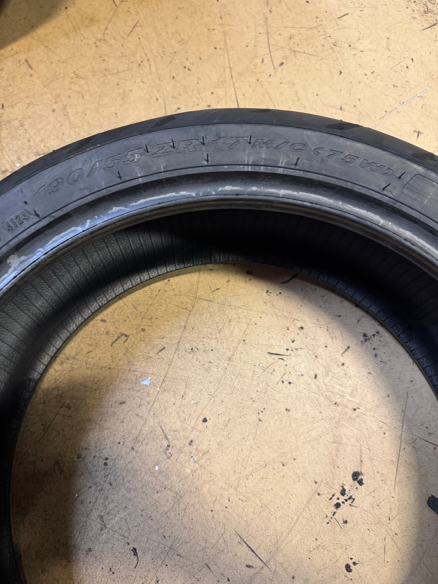 PIRELLI ANGEL GT BSW  190 55 17 75W REAR MOTORCYCLE TIRE 2317800
