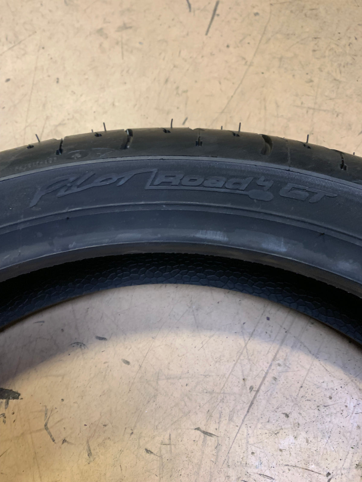MICHELIN PILOT ROAD 4 GT BSW  120 70 17 58W FRONT MOTORCYCLE TIRE 82353