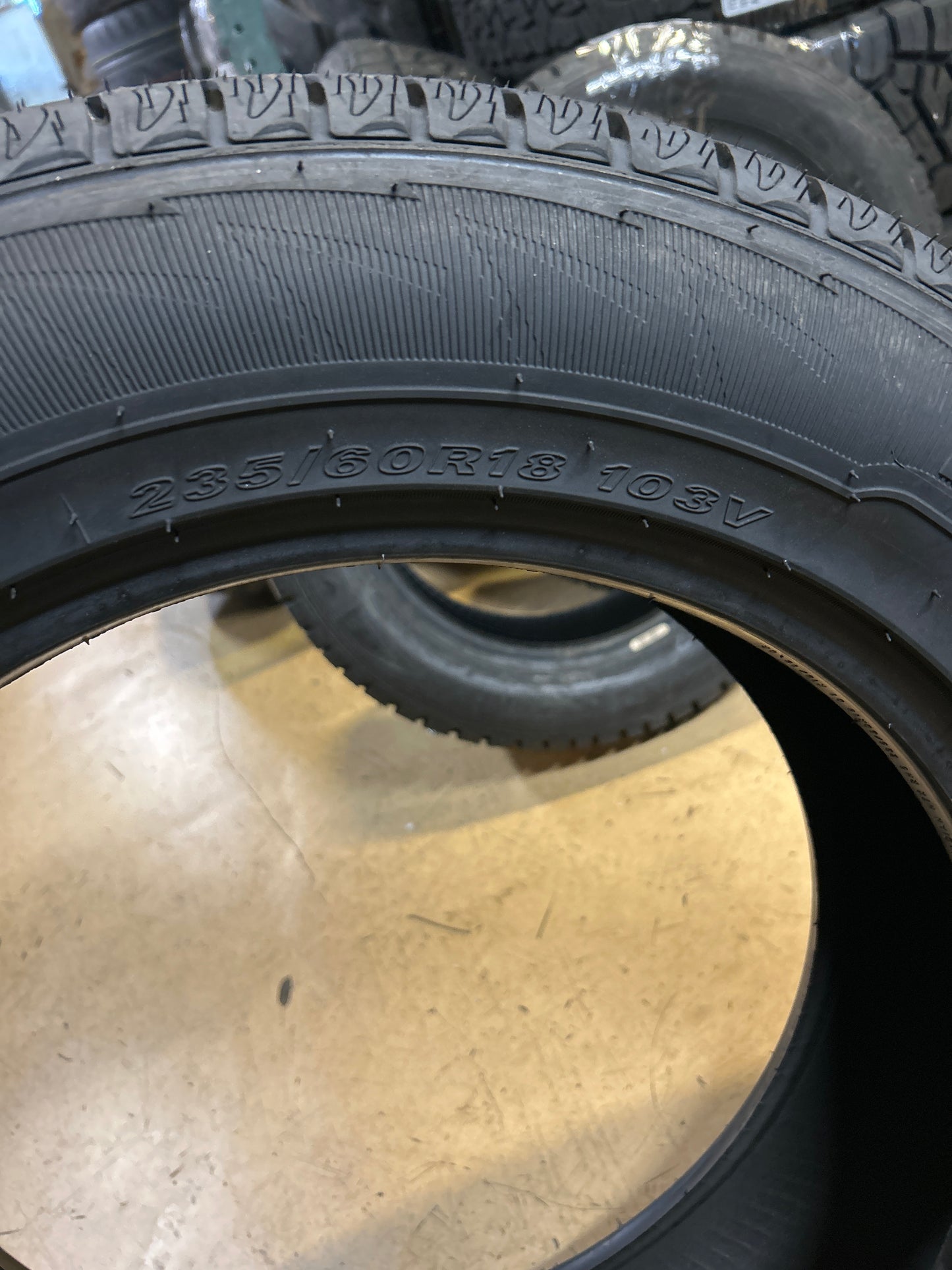 NEXEN ROADIAN HTX RH5 BSW P 235 60 18 103V ALL SEASON TIRE 13136NXK