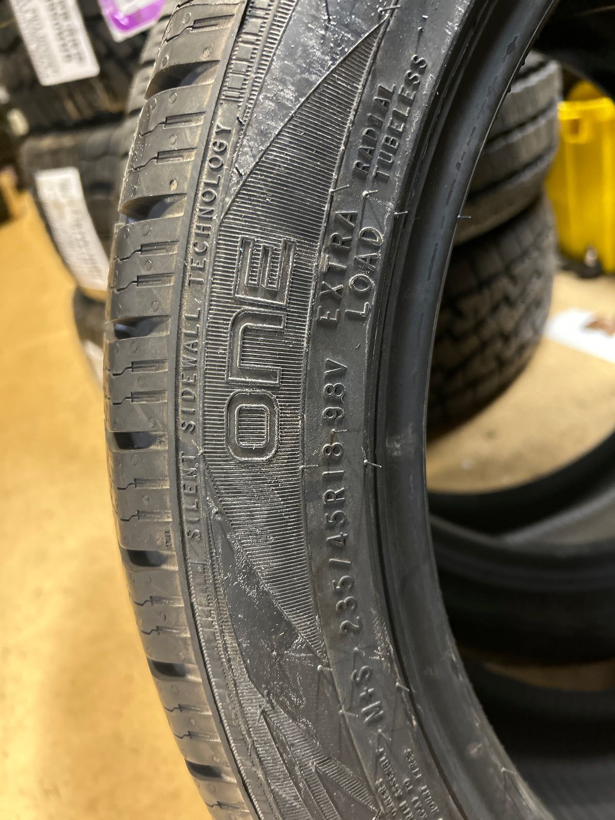 2 NOKIAN ONE BSW P 235 45 18 98V XL ALL SEASON TIRE T431367