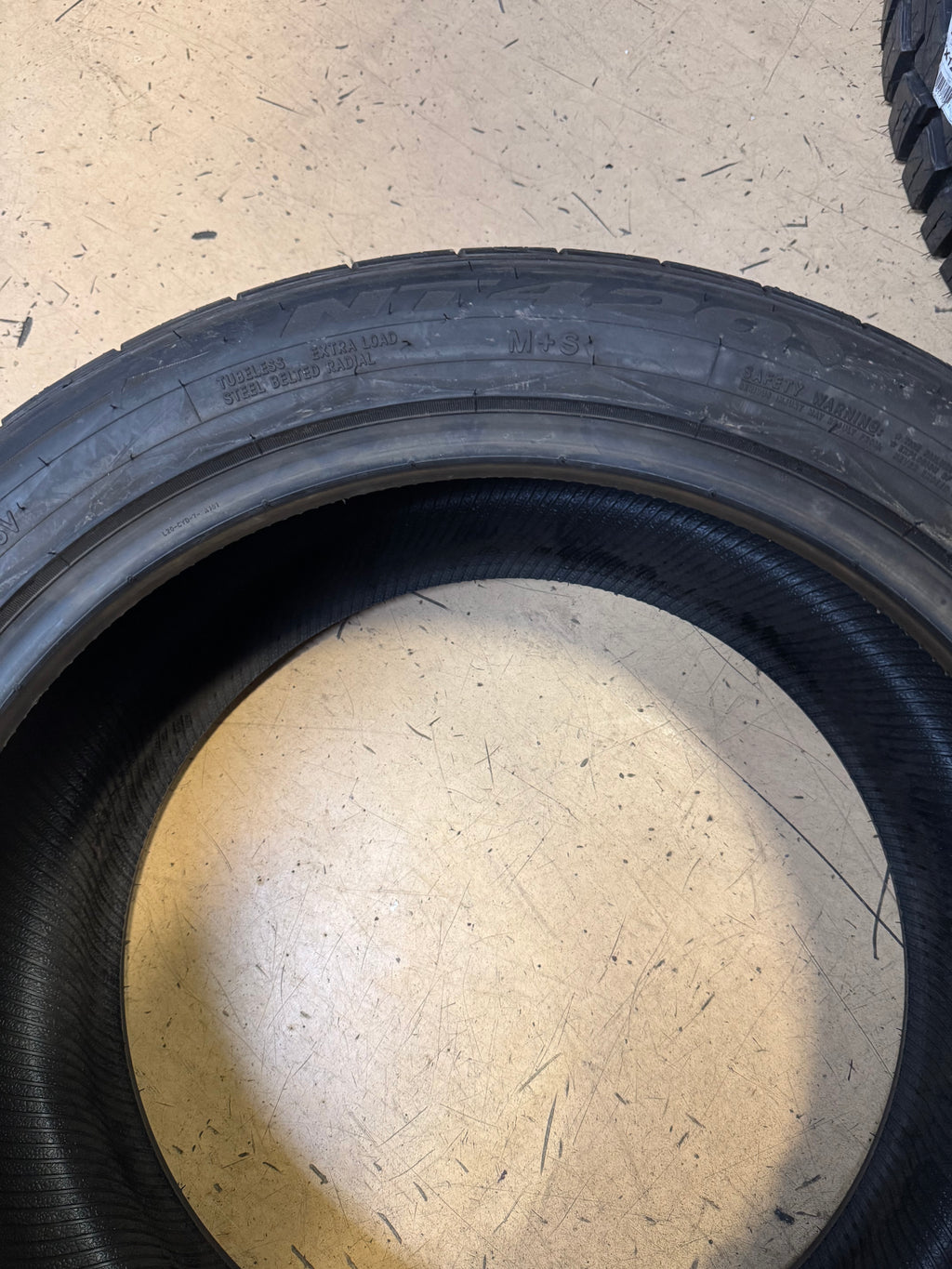 TOYO NT420V BSW P 285 40 20 108V XL ALL SEASON TIRE 206990