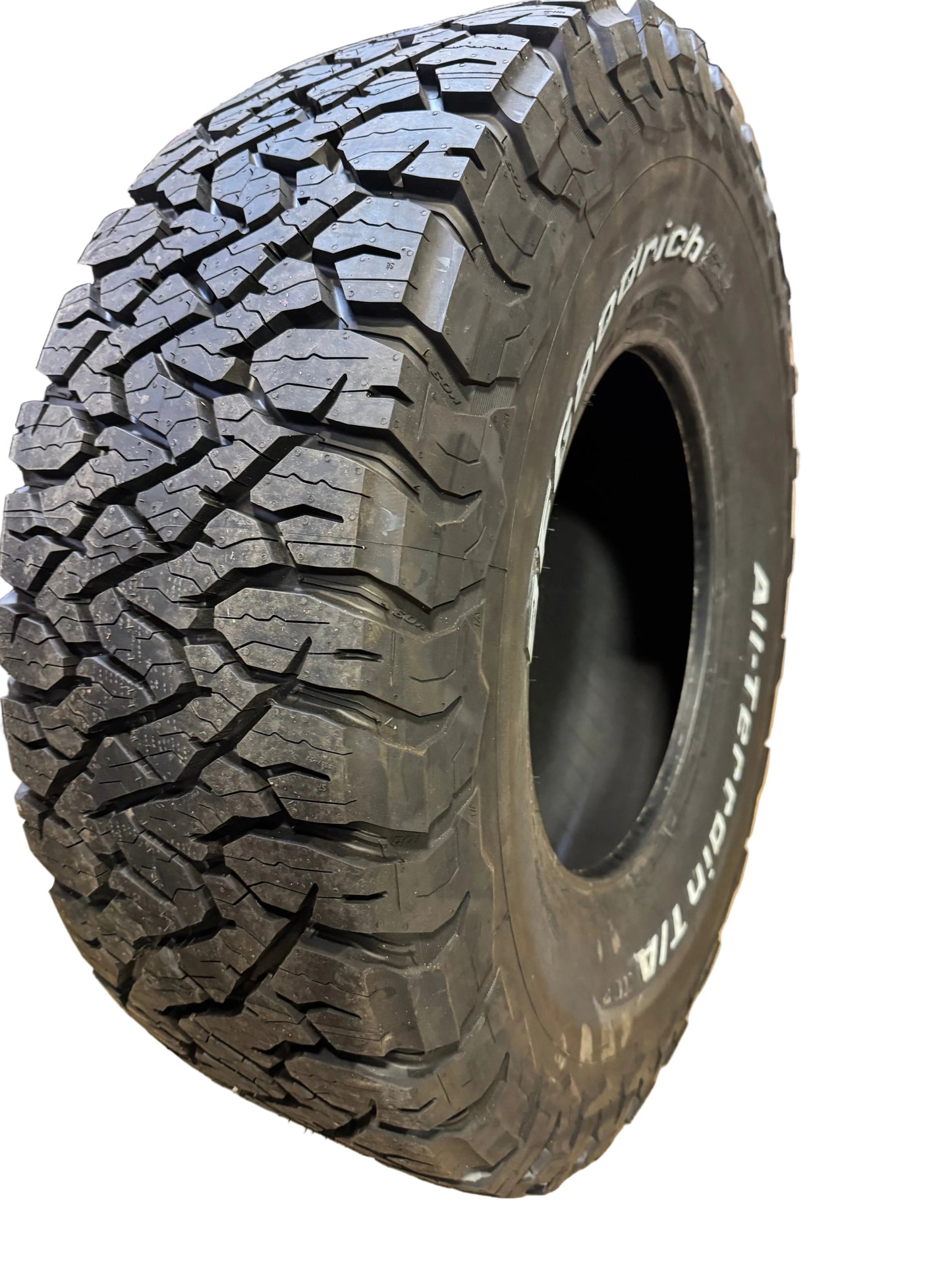 BFGOODRICH ALL TERRAIN T/A KO3 BSW LT 35 12.5 17 119R 8PLY TIRE 03347
