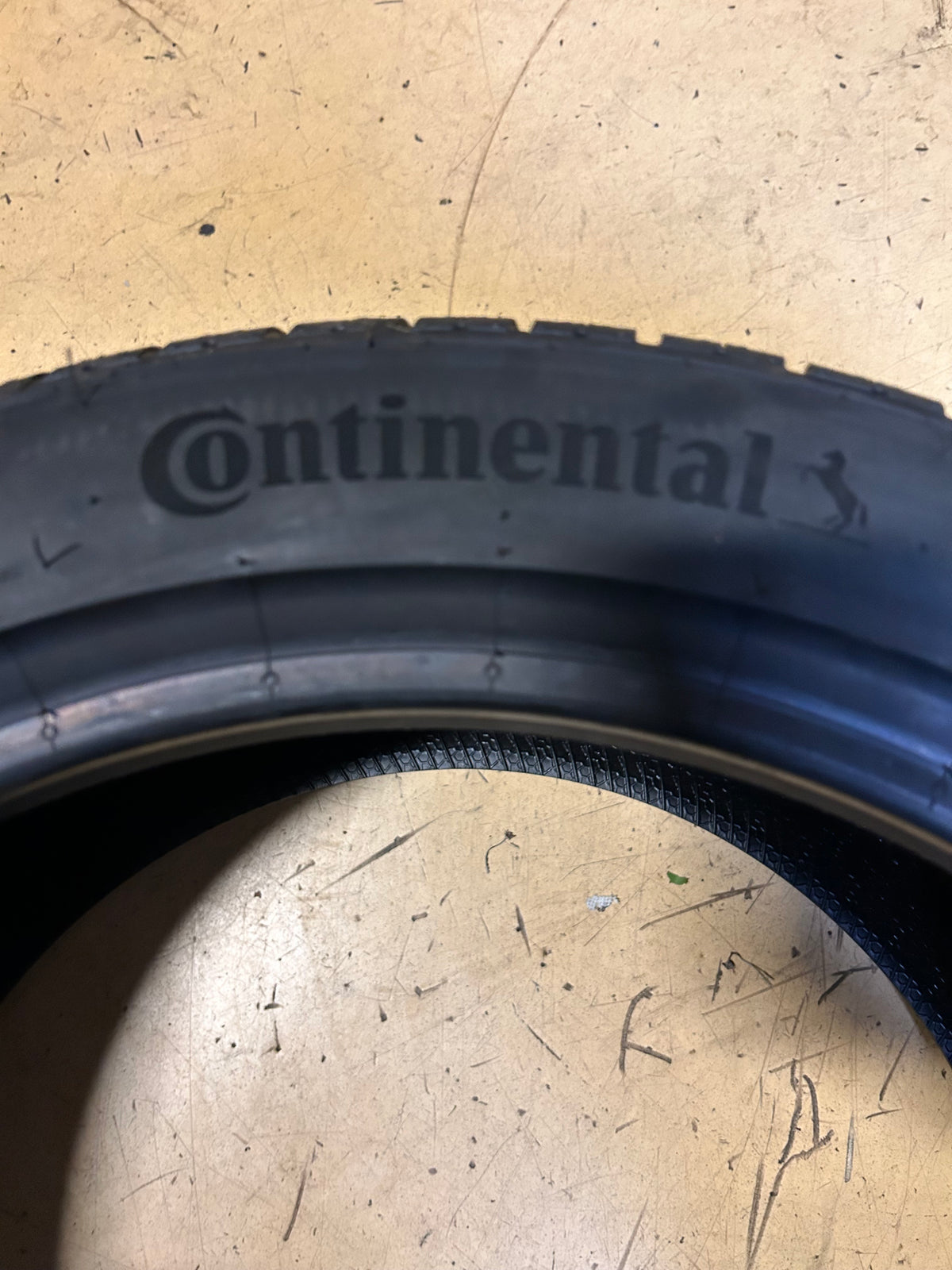 CONTINENTAL CONTROL CONTACT SPORT SRS+ P 245 40 17 91W TIRE 15575750000