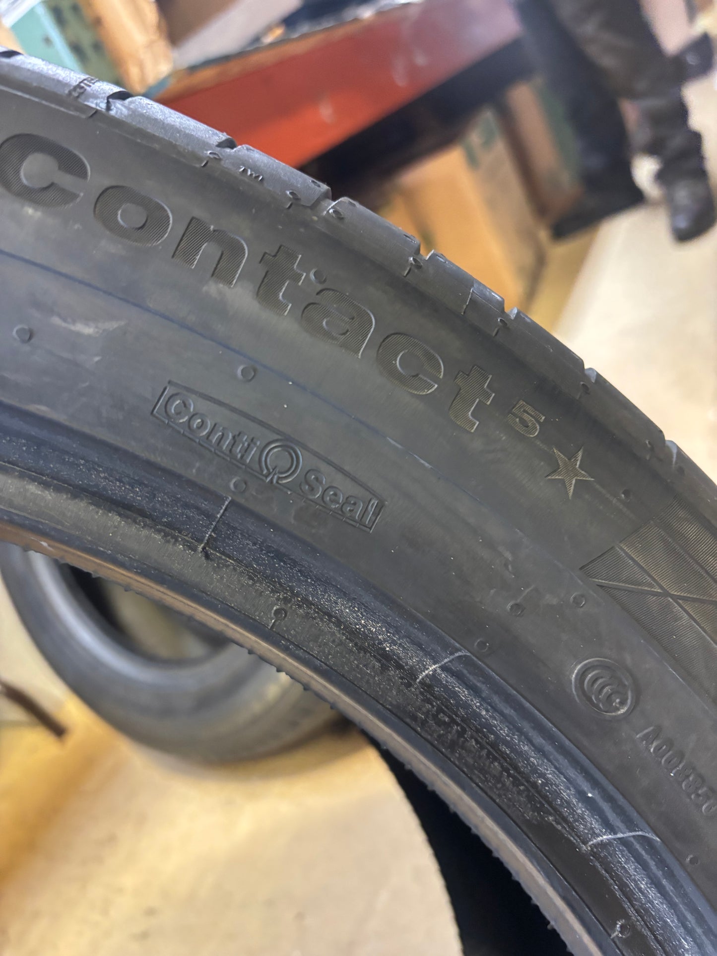 CONTINENTAL CONTISPORTCONTACT 5 (*) BMW P 285 40 22 110Y XL PERFORMANCE TIRE 03589120000 CONTISEAL