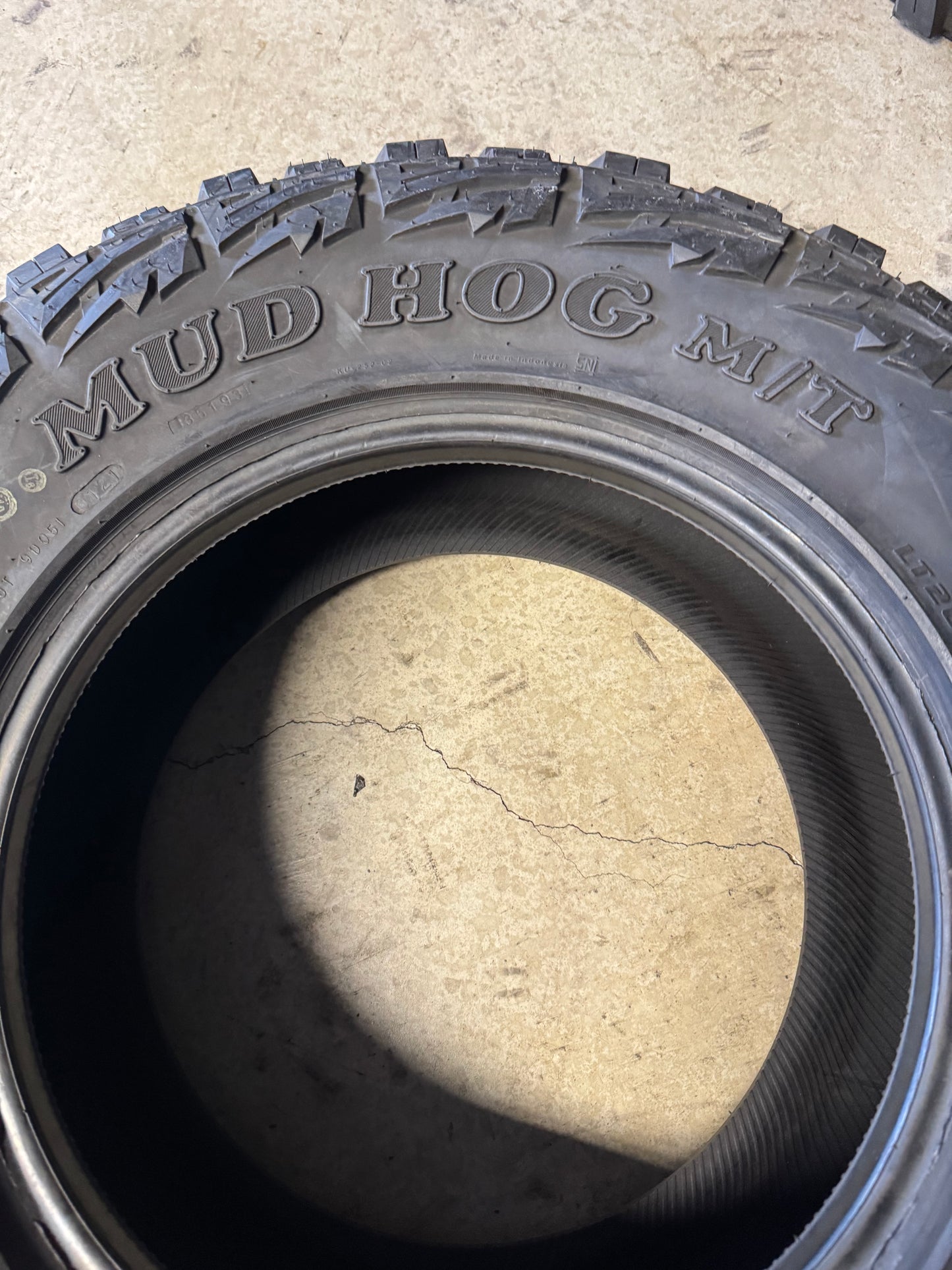 NOS KANATI MUD HOG M/T BSW LT 265 70 17 121/118Q 10PLY MUD TERRAIN TIRE L1726570E