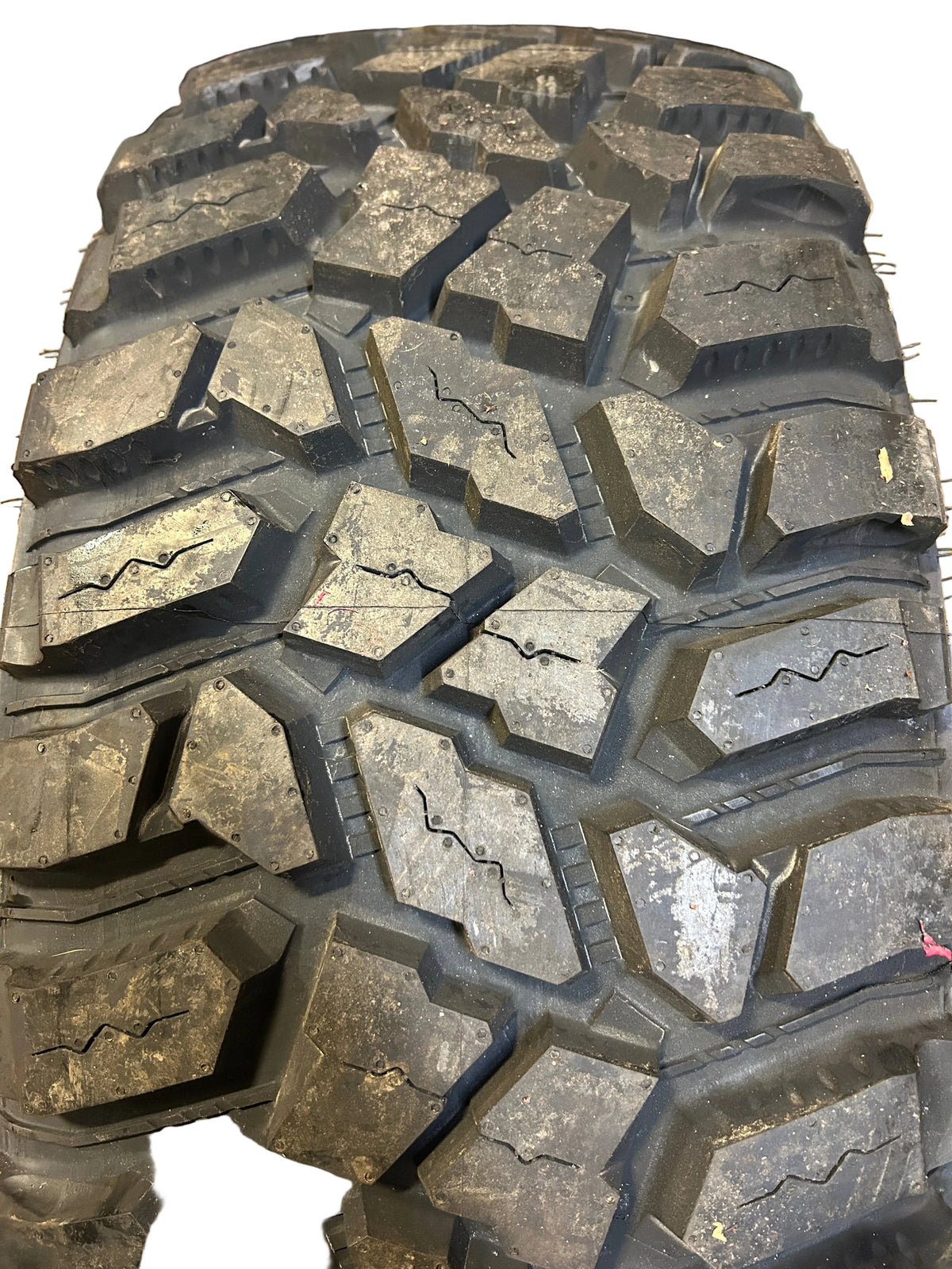 COOPER DISCOVERER STT PRO RWL LT 315 70 17 121/118Q 10PLY MUD TIRE 170119034