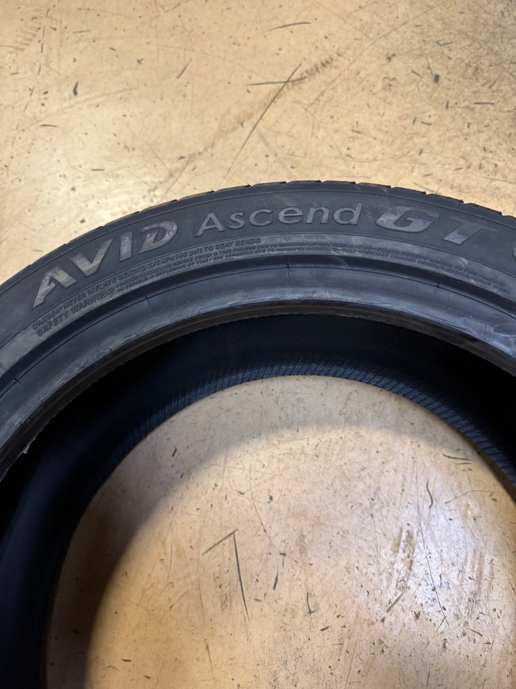 YOKOHAMA AVID ASCEND GT BSW P 215 55R 18 94H ALL SEASON TIRE 110132732