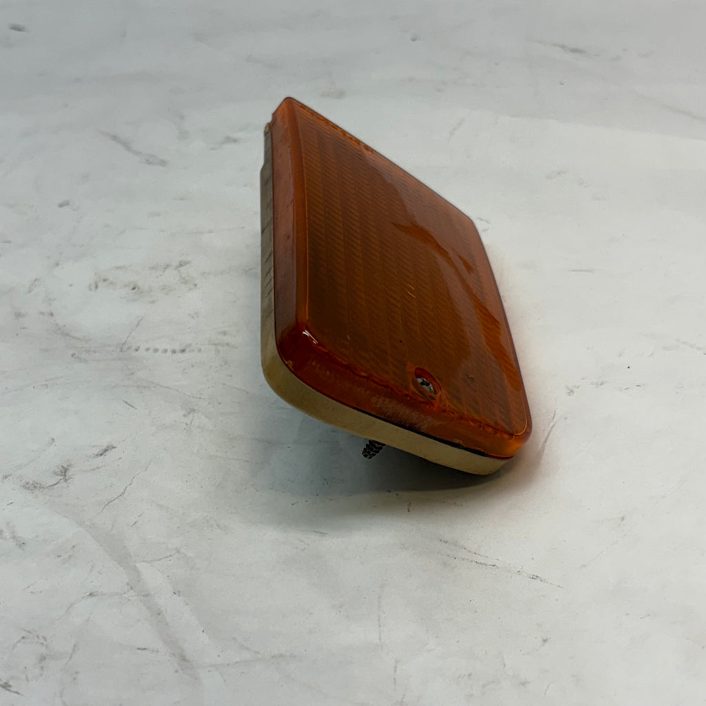 USED GENUINE PORSCHE FRONT MARKER AMBER LIGHT 96463141000