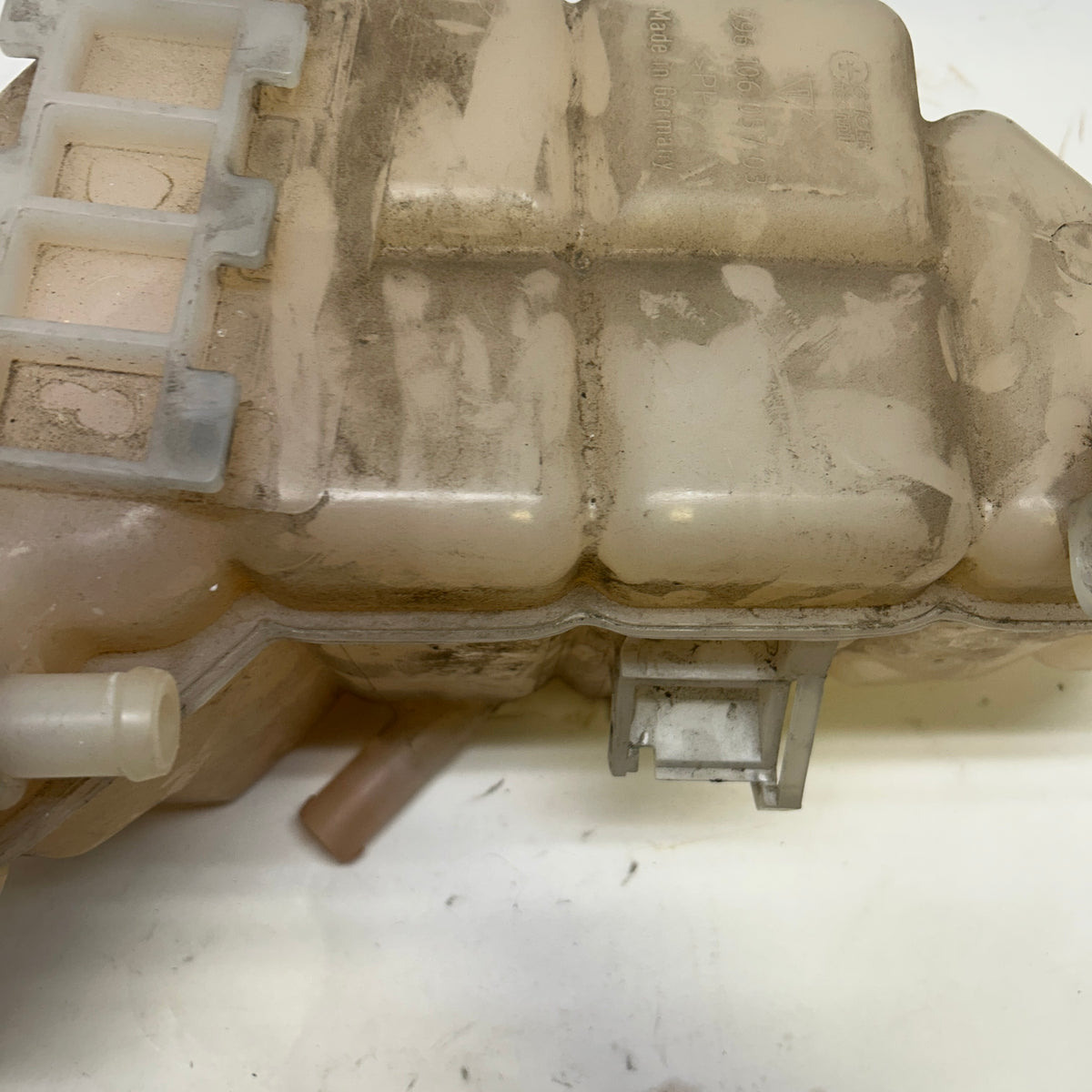 PORSCHE COOLANT EXPANSION TANK MISSING CAP  99610615703