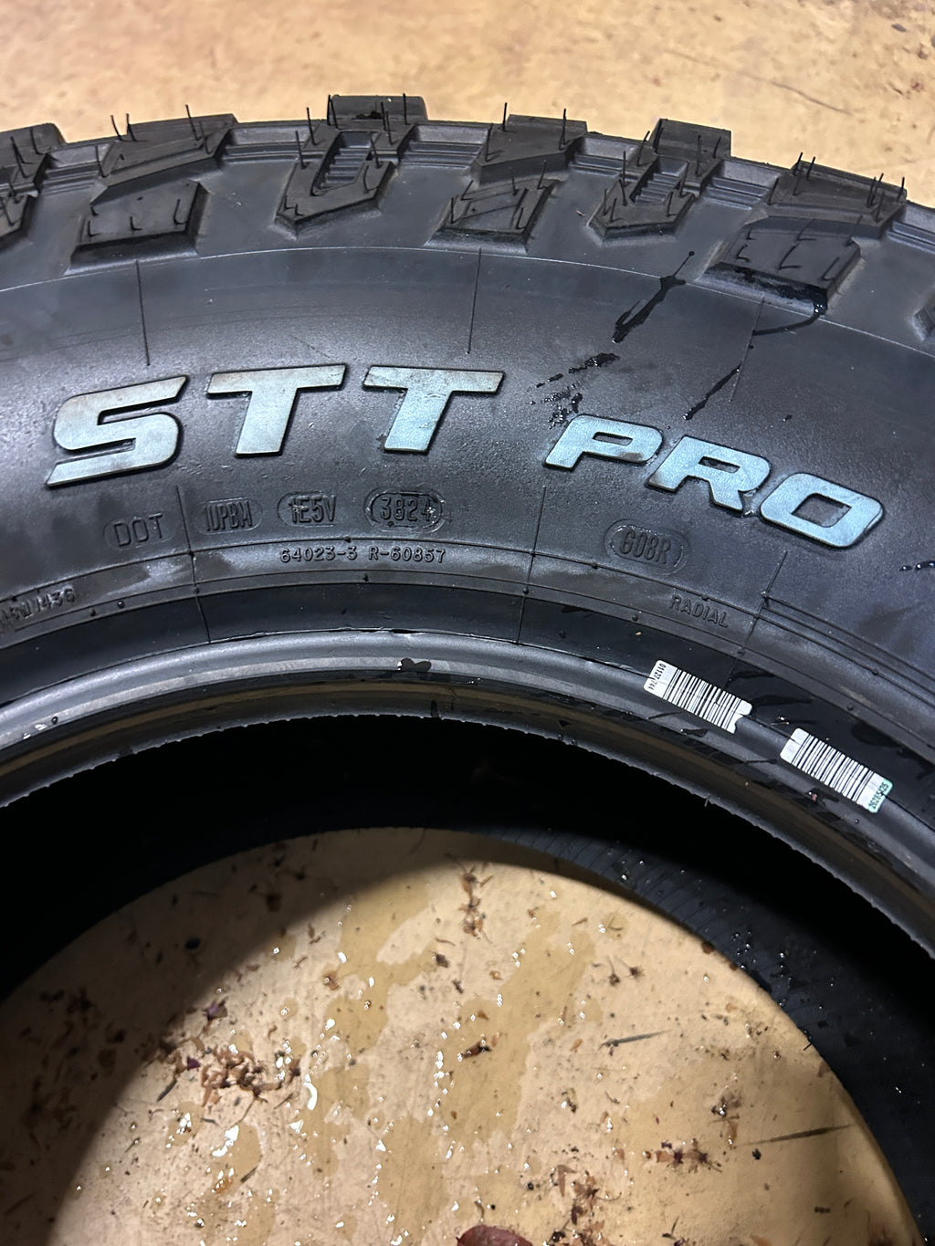 COOPER DISCOVERER STT PRO RWL LT 315 70 17 121/118Q 10PLY MUD TIRE 170119034