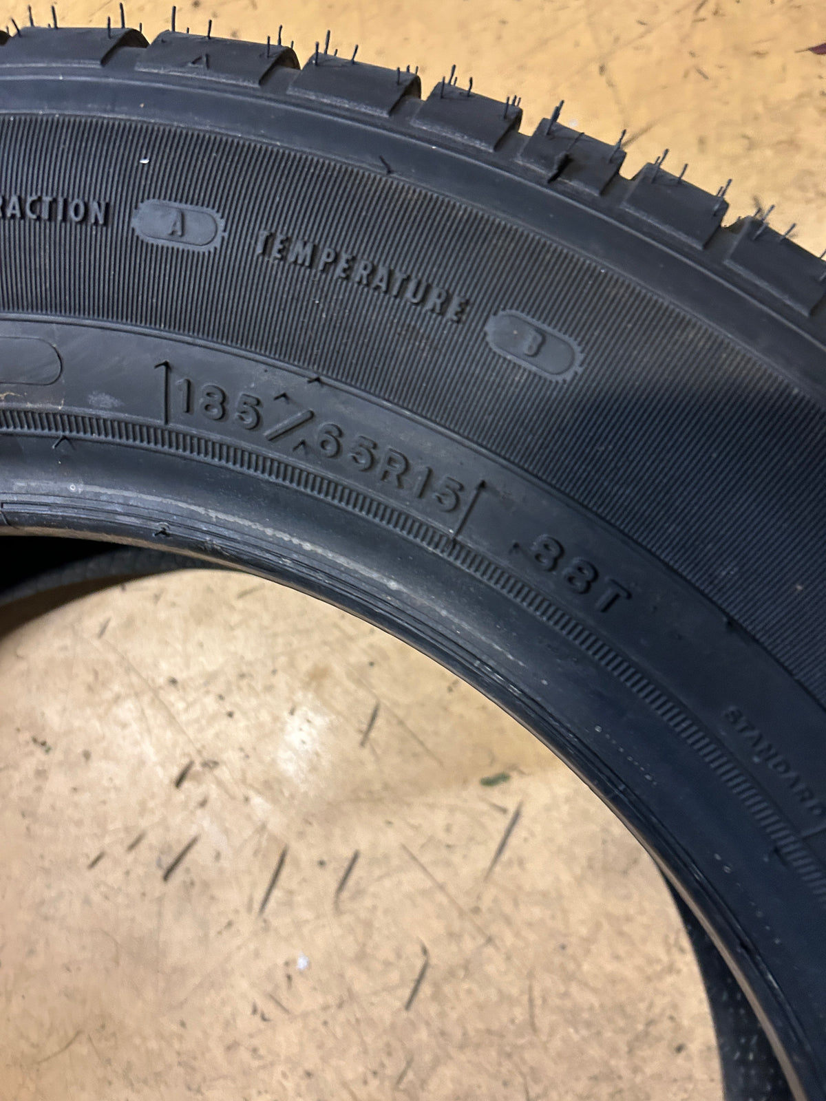 2 GOODYEAR ASSURANCE BSW P 185/65R15 88T ALL SEASON TIRE 736001285