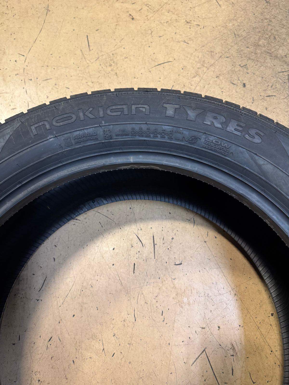 NOKIAN ONE ALL SEASON BSW P 255 55 20 110V XL TIRE T432005