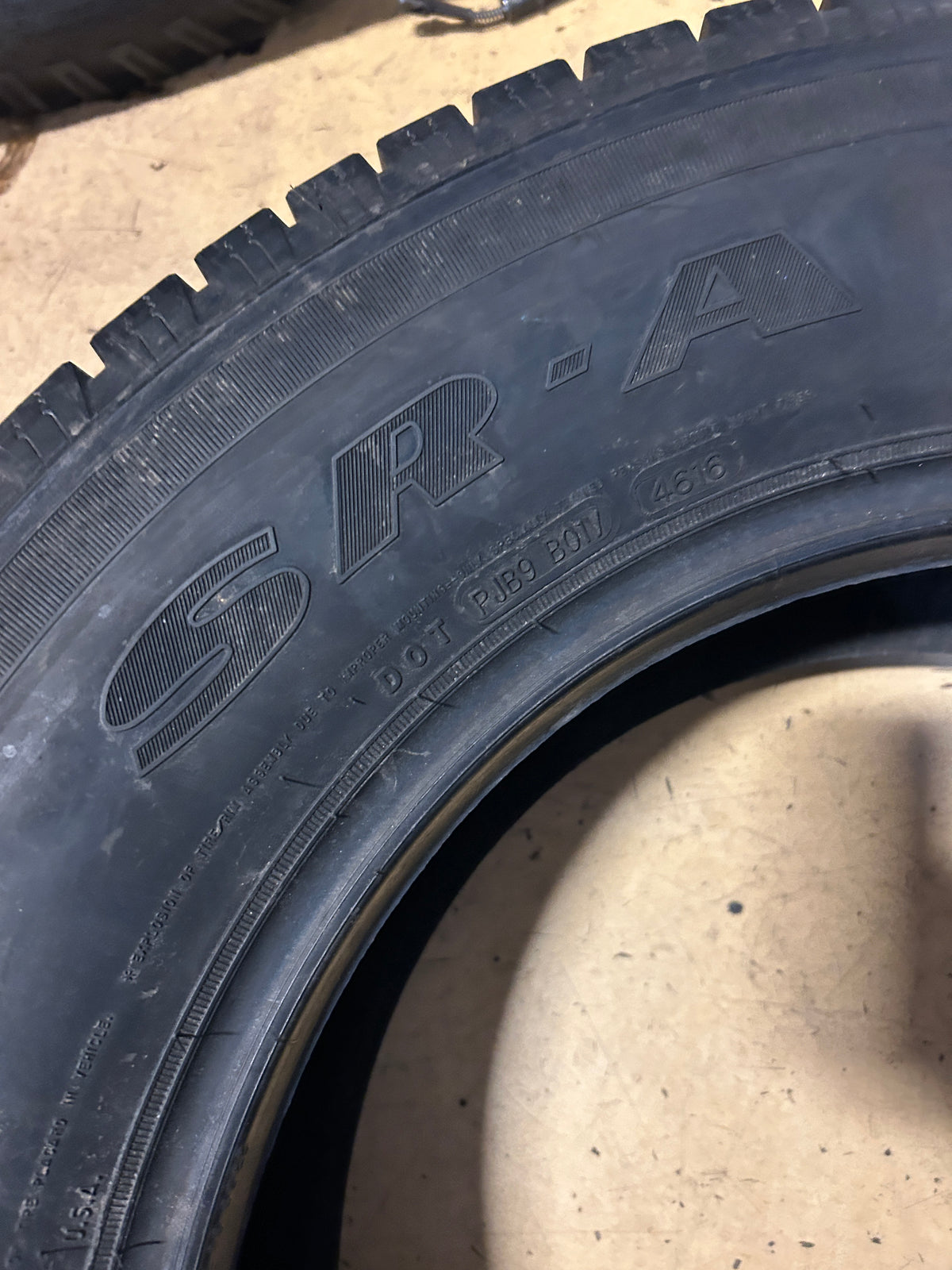 NOS GOODYEAR WRANGLER SR-A BSW LT 275 65 18 123/1200 E ALL SEASON TIRE 179029492