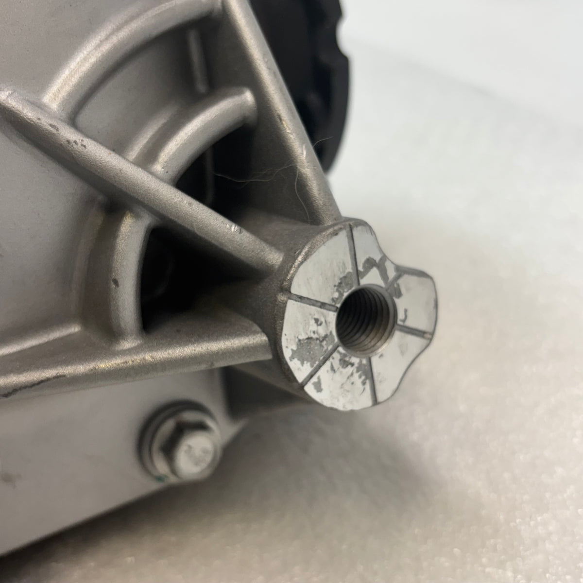 REAR DIFFERENTIAL AXLE CARRIER FOR CADILLAC ATS AWD 2013-2019