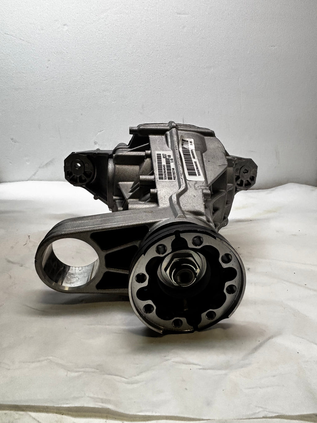 GENUINE MOPAR REAR AXLE DIFFERENTIAL 2014-2024 JEEP 68378937AB