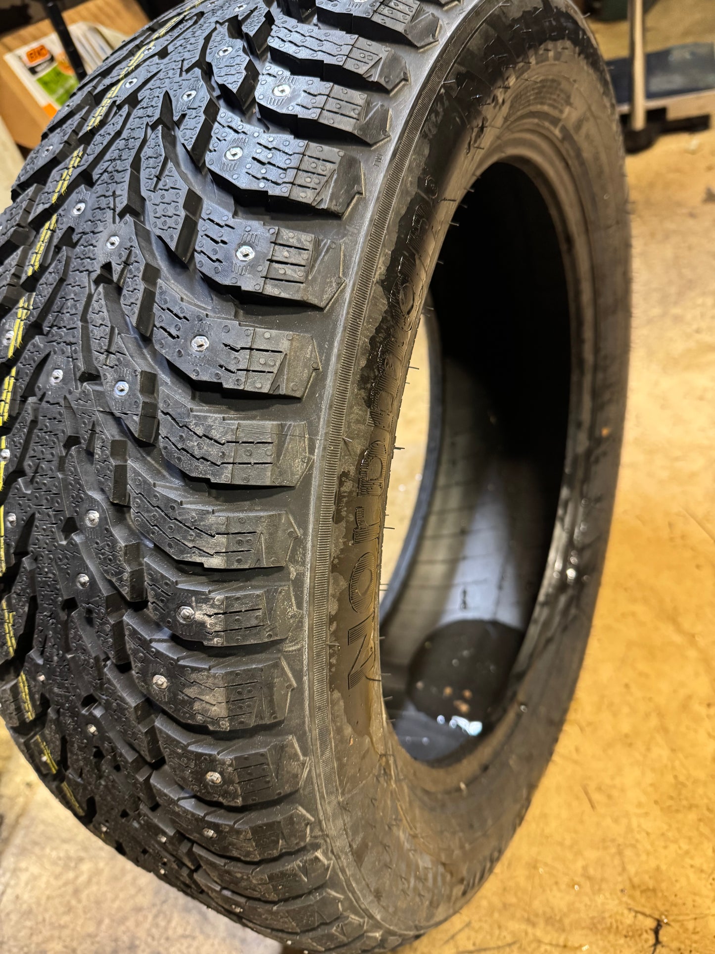 NOKIAN NORDMAN NORTH 9 SUV (STUDDED) BSW P  235 55 18 104T XL WINTER TIRE TS32837