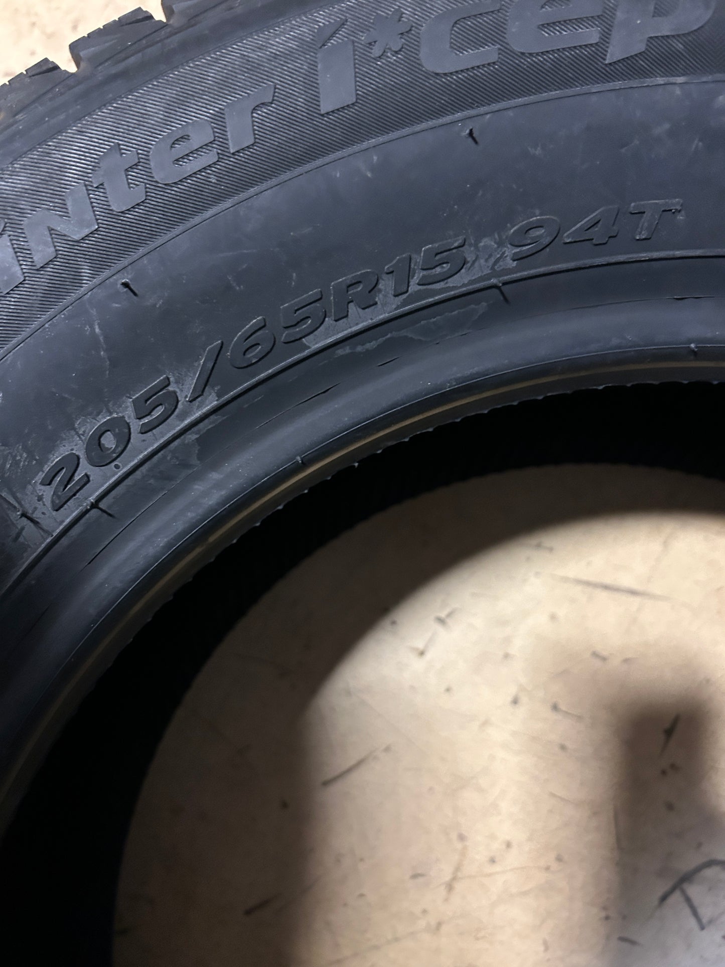 2 NOS HANKOOK WINTER ICEPT IZ2 BSW P 205 65 15 94T WINTER TIRE 1020340