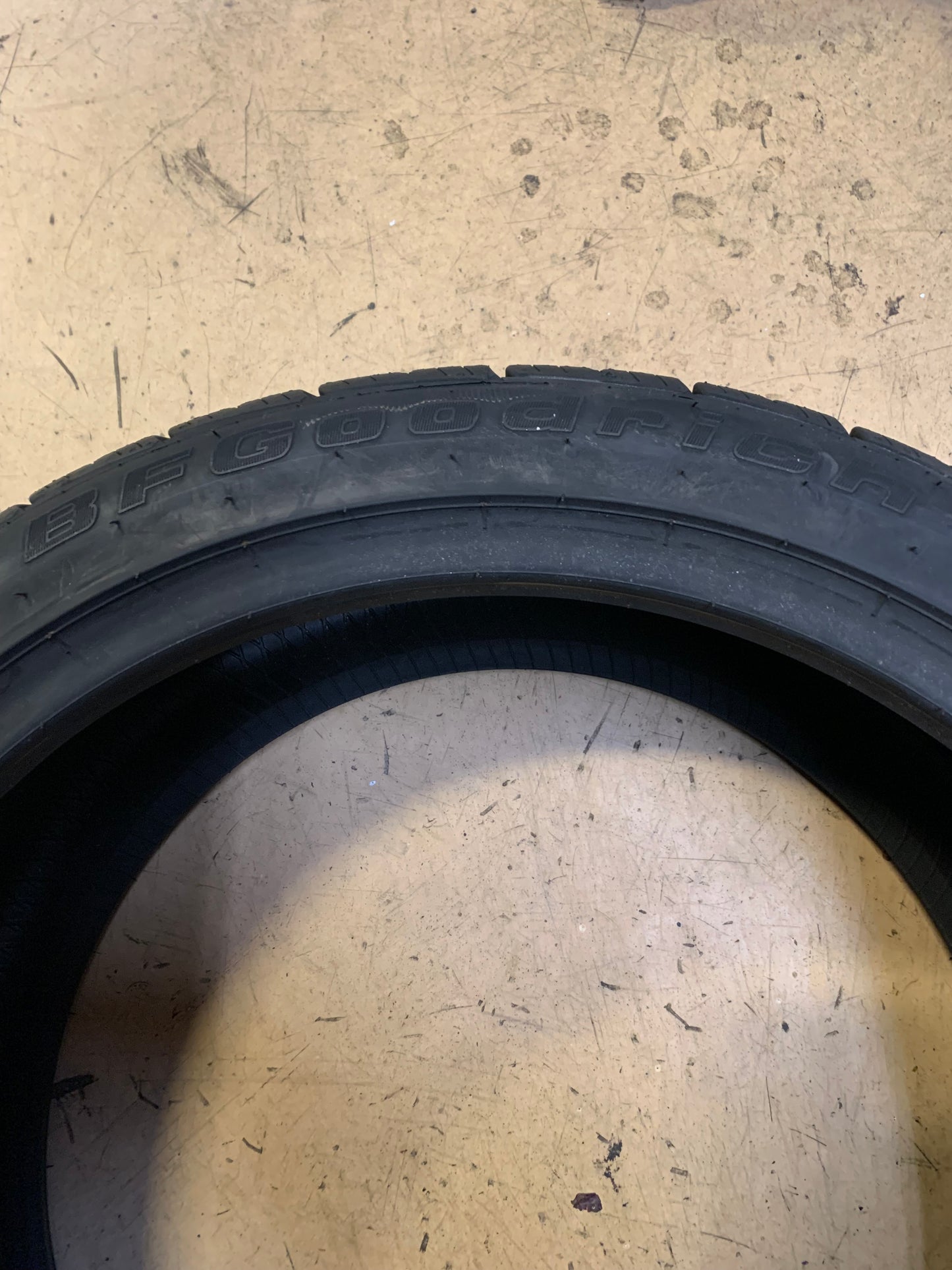 BFGOODRICH ADVANTAGE CONTROL BSW P 225 40 18 92W XL ALL SEASON TIRE 13945