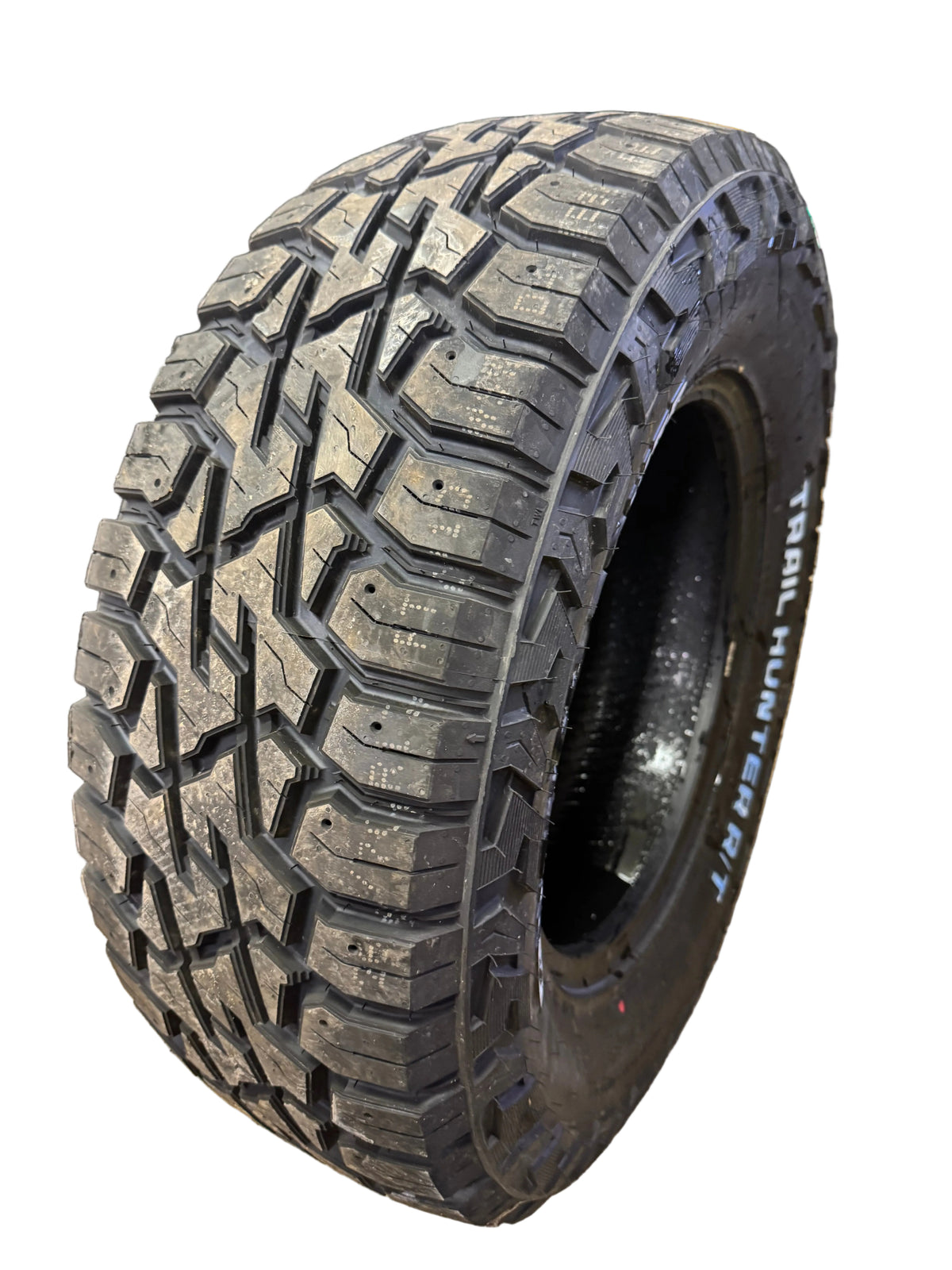 VENOM POWER TRAIL HUNTER R/T RWL P 265 70 17 115S RUGGED TERRAIN TIRE CVPTHRT29R