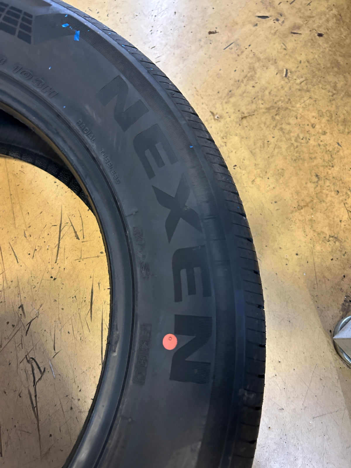 NEXEN ROADIAN GTX BSW P 235 60 18 103H ALL SEASON TIRE 10281NXK