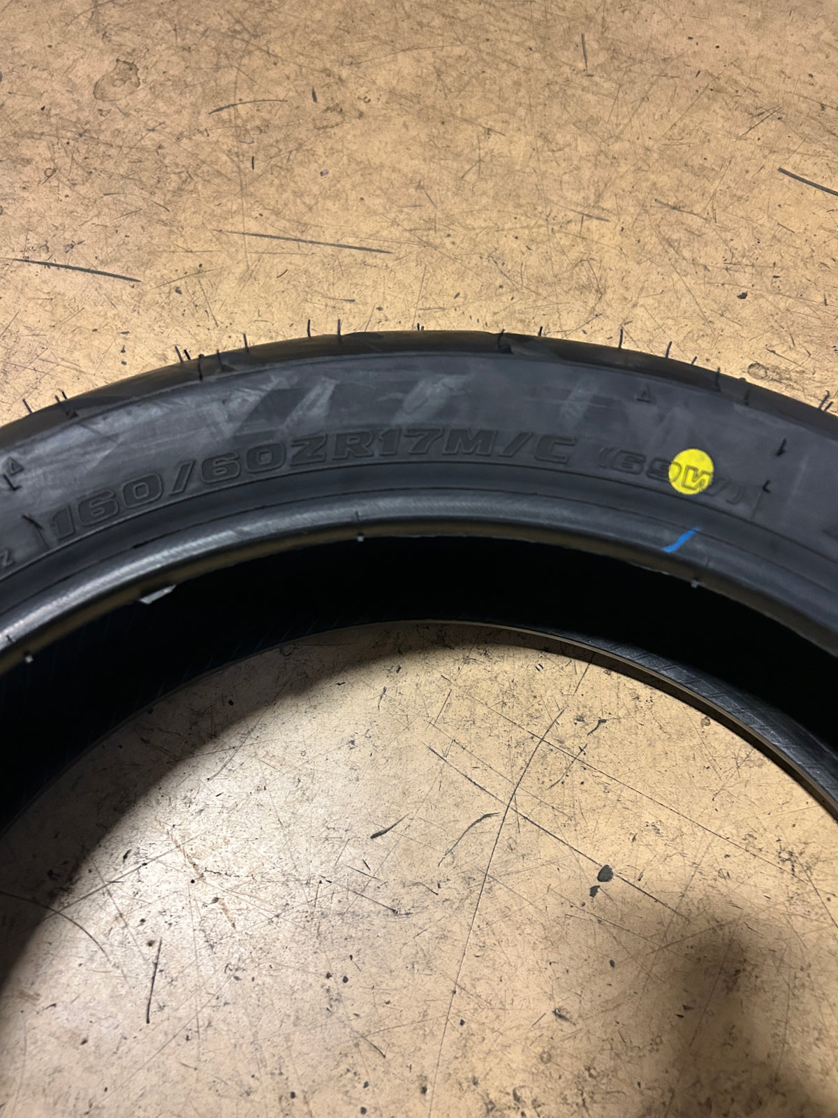 BRIDGESTONE BATTLAX ADVENTURE A41R 160 60 17 69W REAR MOTORCYCLE TIRE 008622