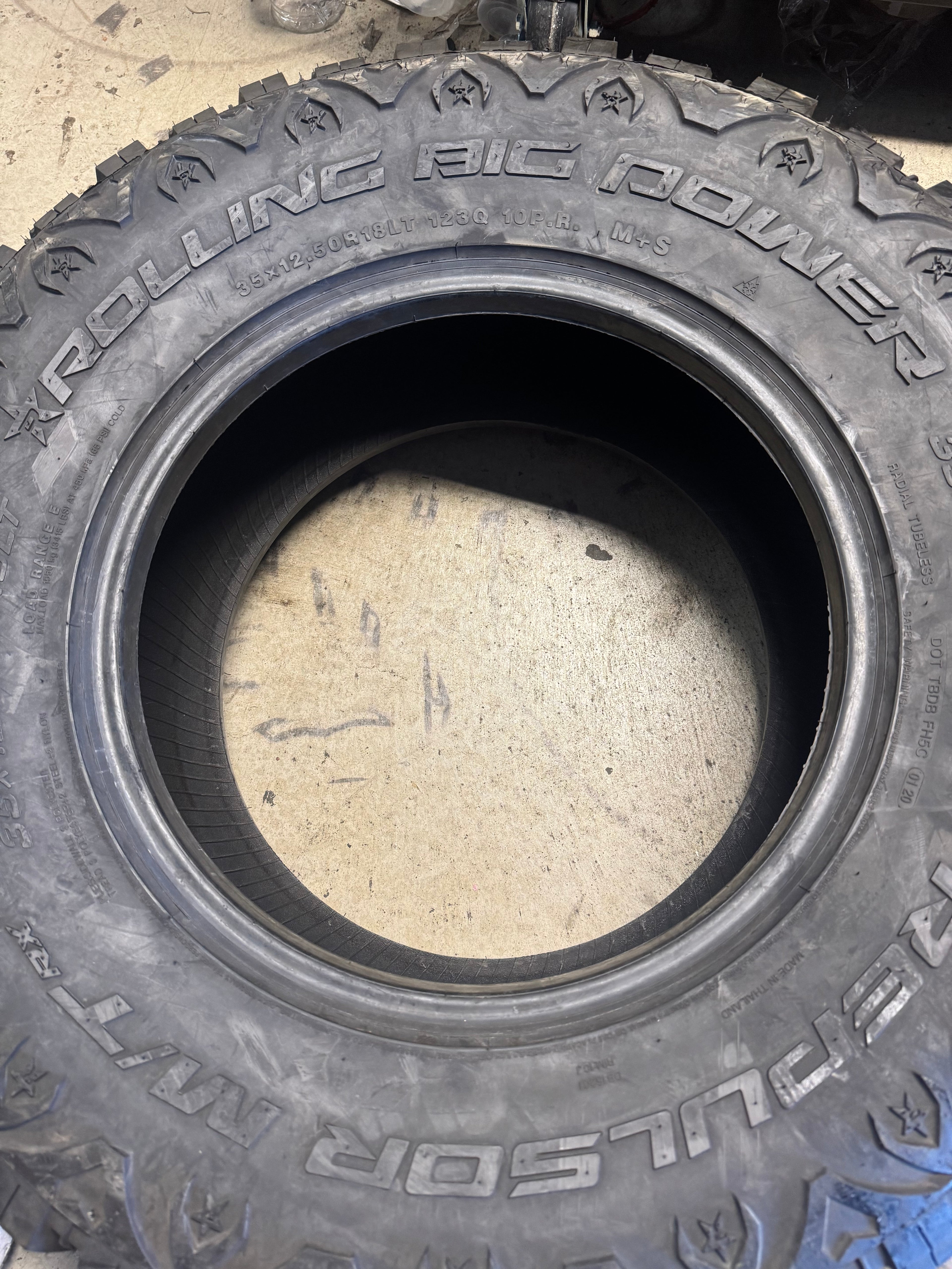 NOS RBP REPULSOR M/T RX BSW LT 35 12.5 18 123Q 10PLY MUD TERRAIN TIRE RBPST18125020
