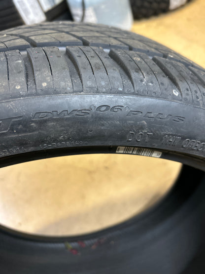 CONTINENTAL EXTREMECONTACT DWS06+ BSW P275 30 20 97Y XL UHP TIRE 15573370000CONTINENTAL EXTREMECONTACT DWS06+ BSW P 275 30 20 97Y XL ALL SEASON TIRE 15573370000