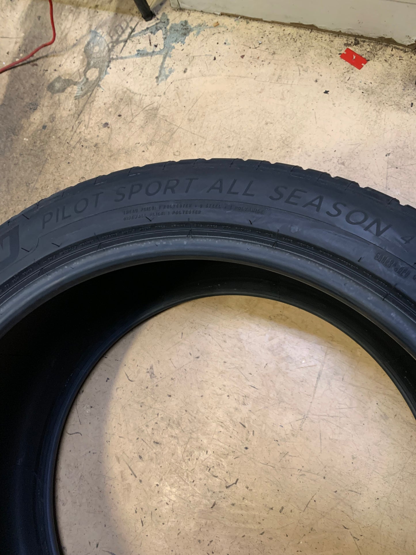 MICHELIN PILOT SPORT ALL SEASON 4 BSW P 275 40 20 106Y XL ALL SEASON TIRE 03133