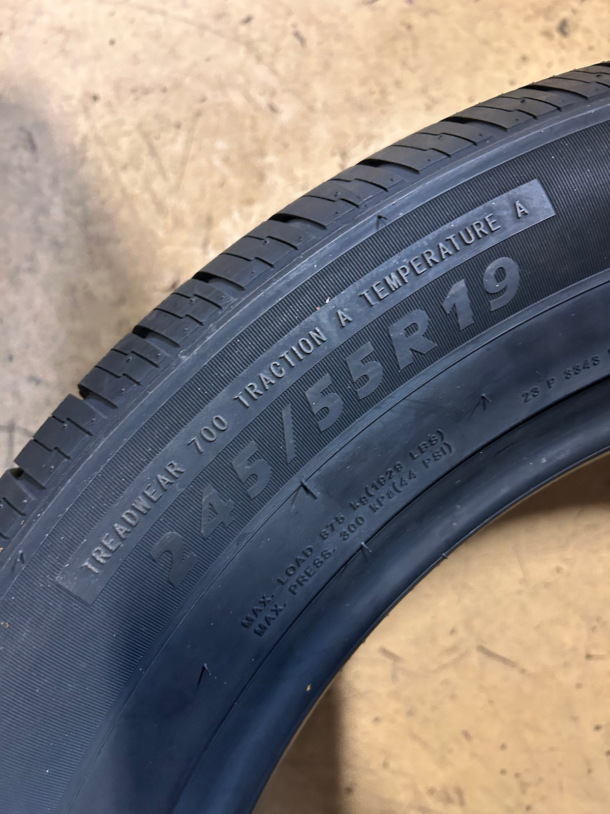 SUMMIT TRAIL CLIMBER SUV 2 BSW P 245 55 19 103V ALL SEASON TIRE 20697