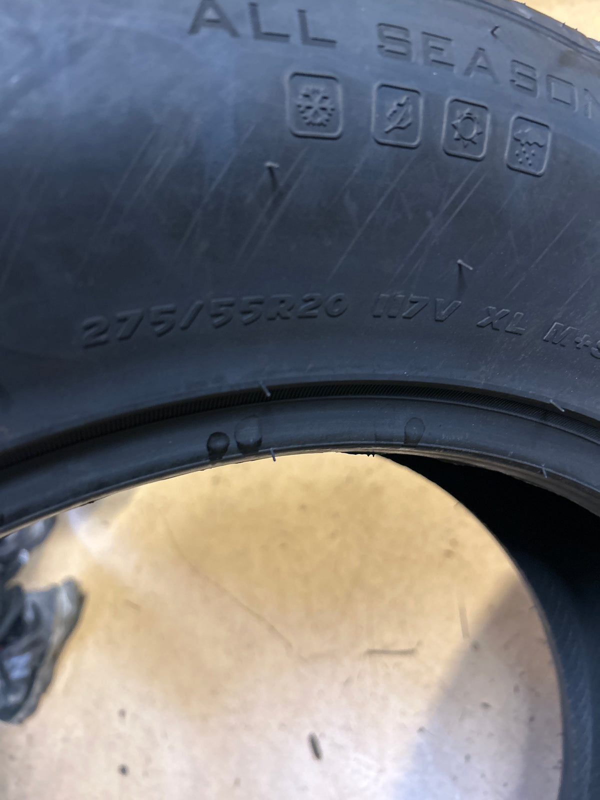 GLADIATOR XCOMP H/P AS1 BSW P275 55 20 117V XL ALL SEASON TIRE 1801000557
