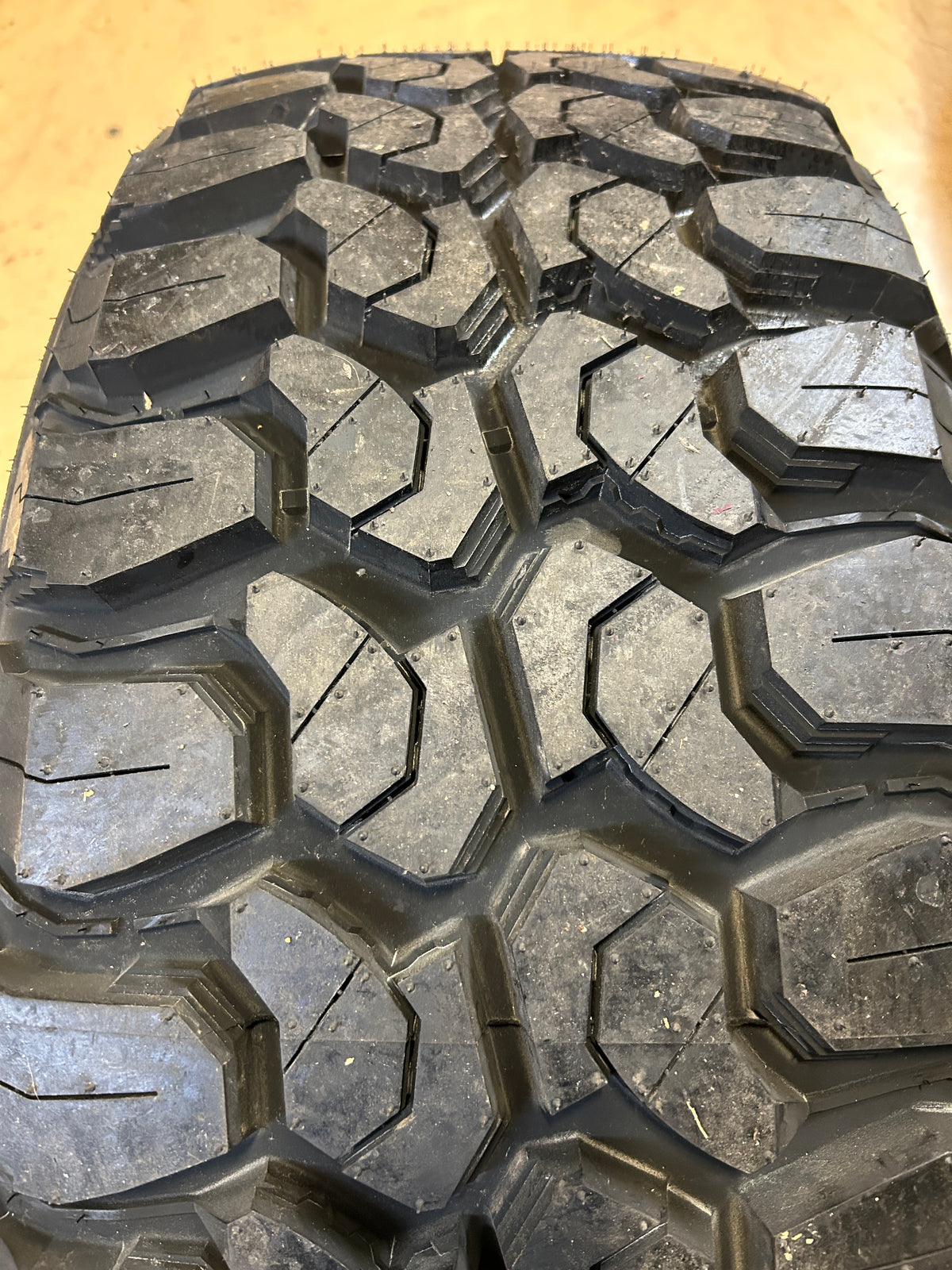 LANDSAIL CLX-9 M/T BSW LT 33 12.5 18 118Q 10PLY MUD TIRE 841623112080