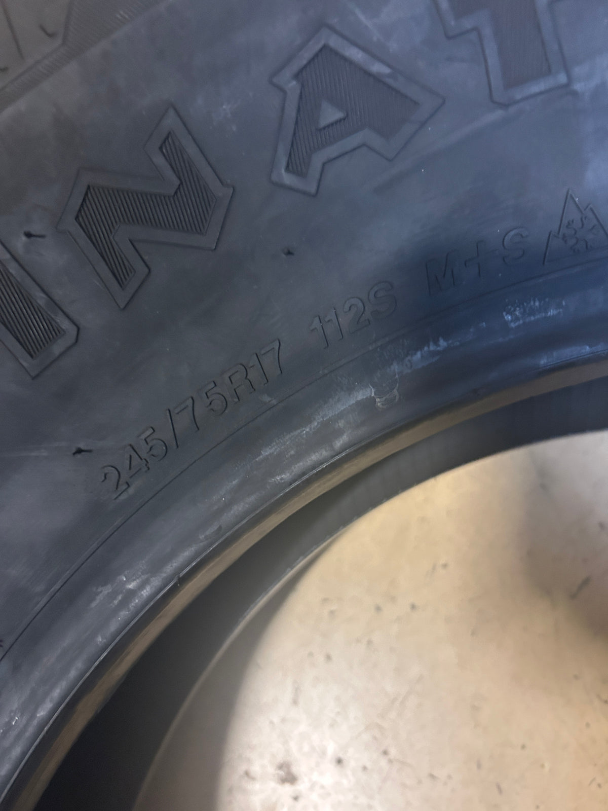 FIRESTONE DESTINATION A/T2 BSW P 245 75 17 112S  ALL TERRAIN TIRE 013915