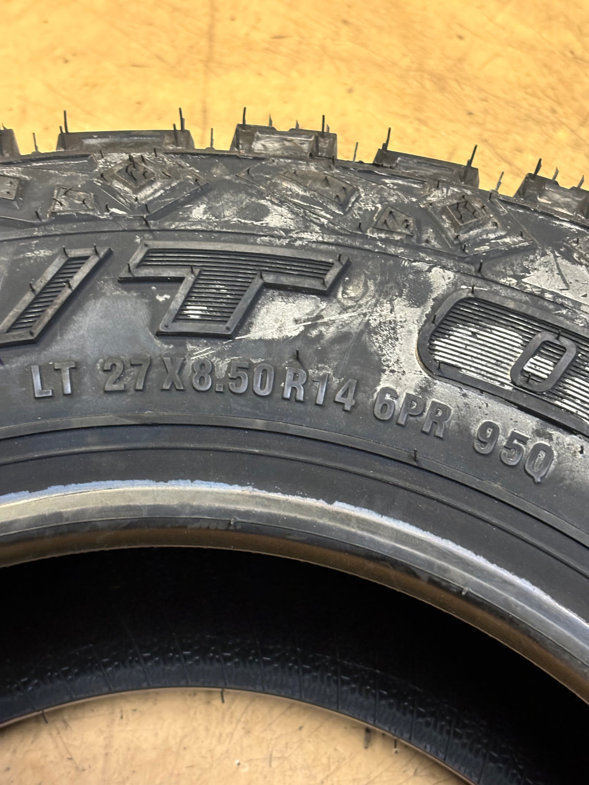 FORCEUM MT-08+ BSW LT 27 8.5 14 95Q LRC 6PLY MUD TERRAIN TIRE 1200034069