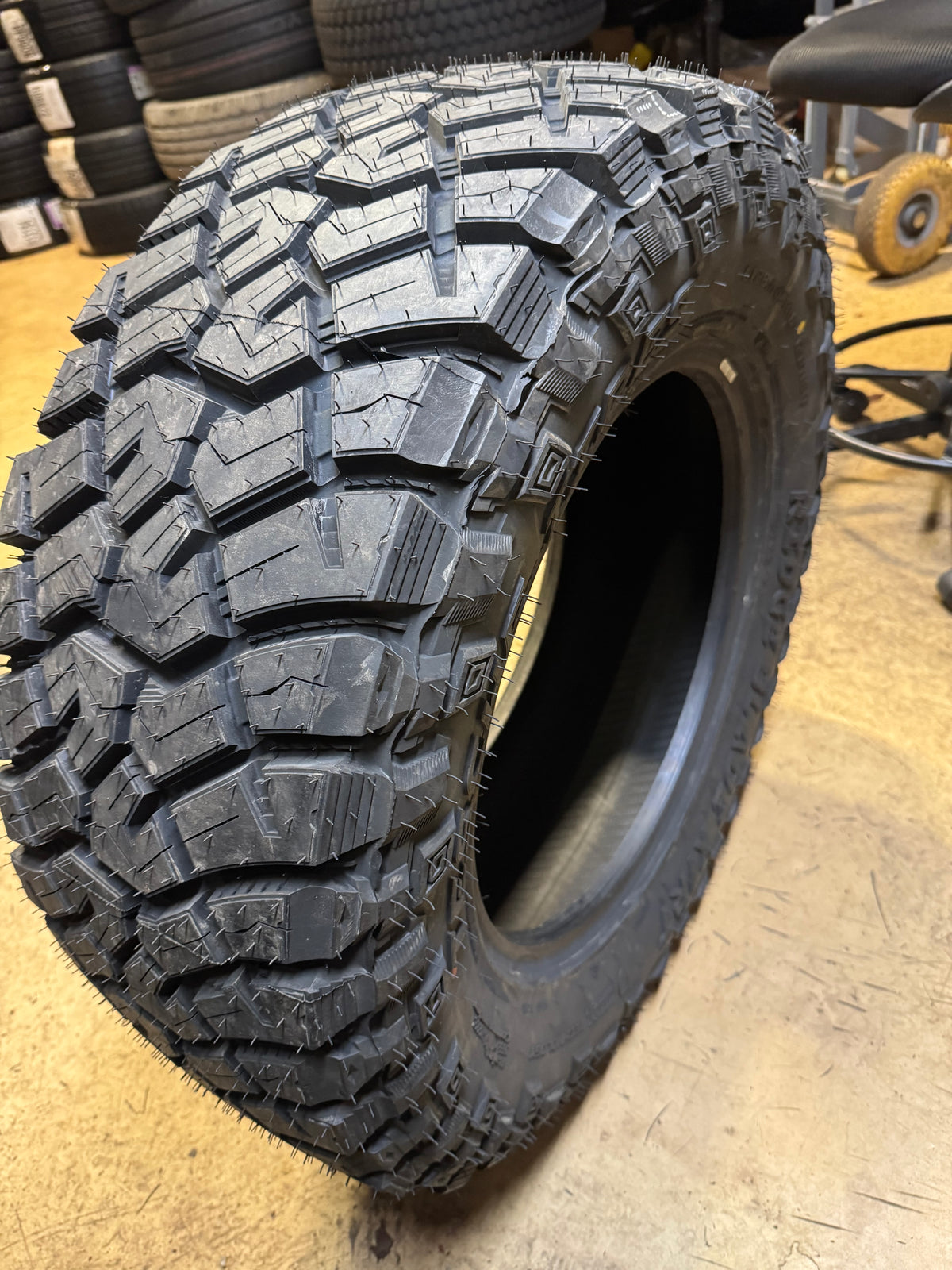 TESCHE RIDGE BLADE X/RT BSW LT 285 65 18 121/118Q 12PLY RUGGED TERRAIN TIRE TC087TT
